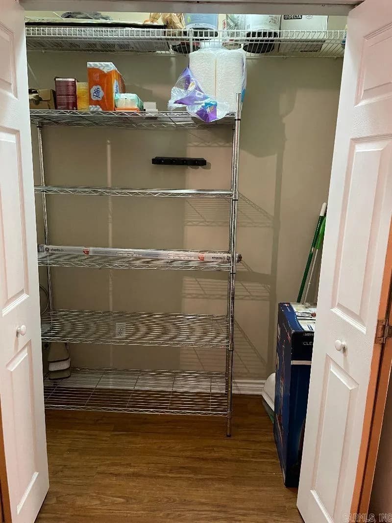 Property at 1112  Waterside - Image 14