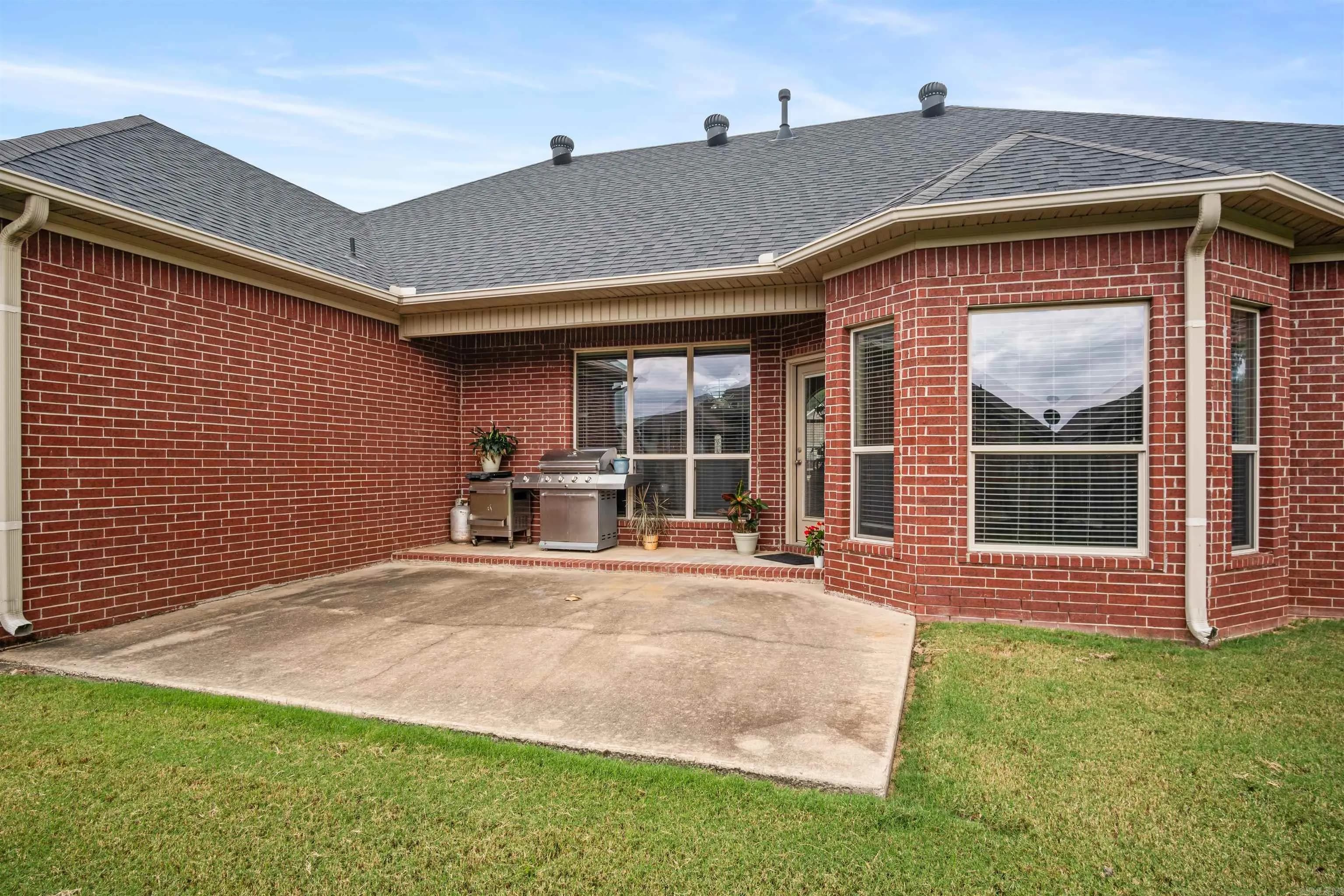 Property at 7115  Northlake - Image 46
