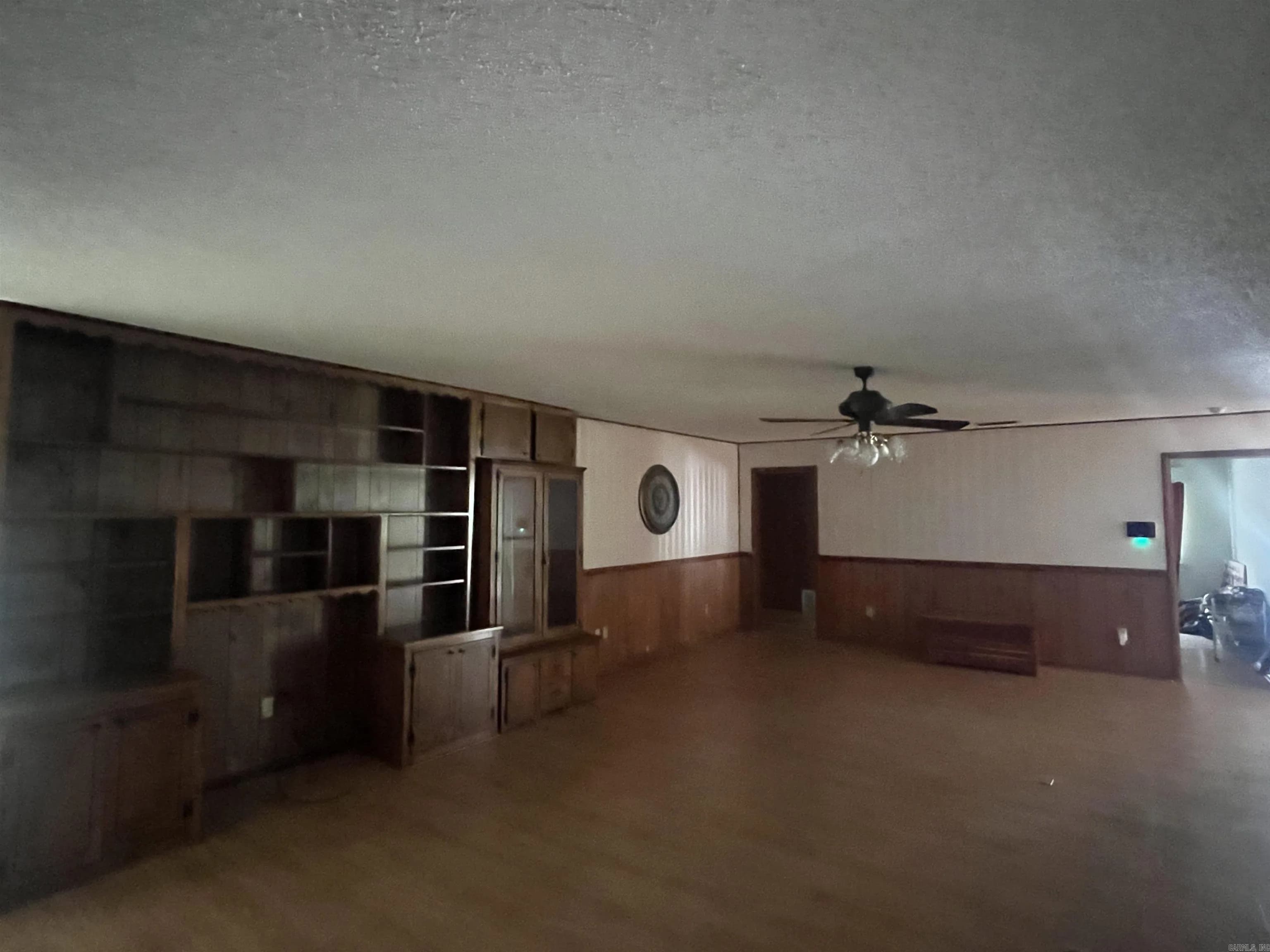 Property at 2239  Southgate - Image 22