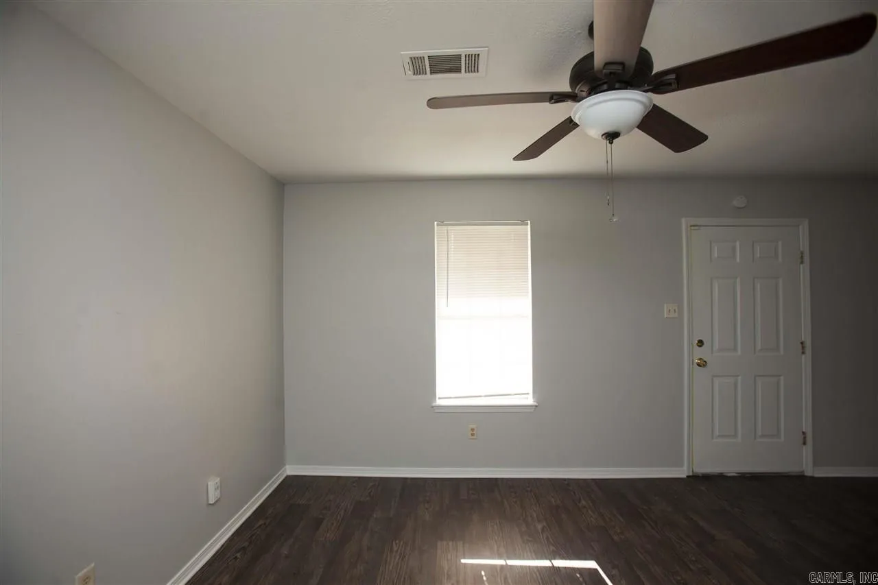 Property at 11711  Springtree - Image 3
