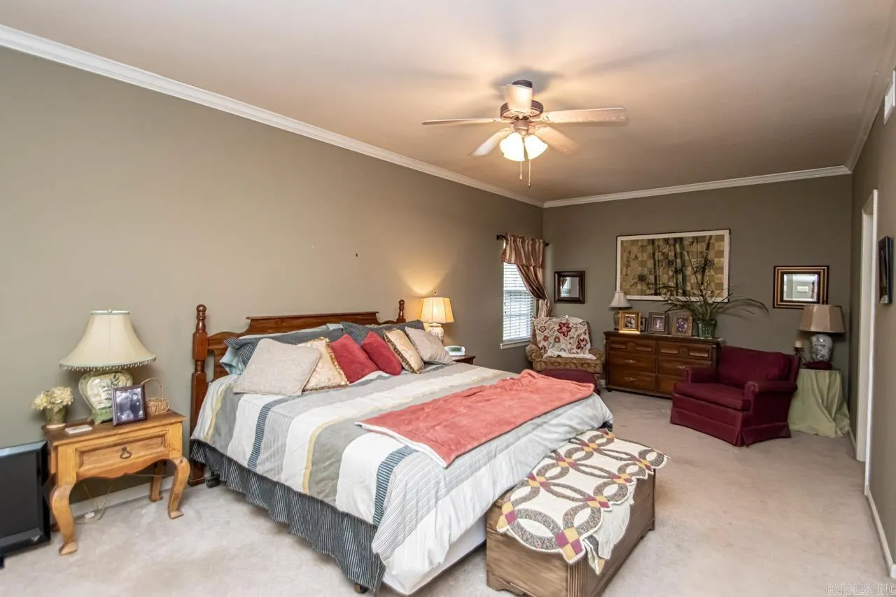 Property at 1038  Hillsboro circle - Image 37