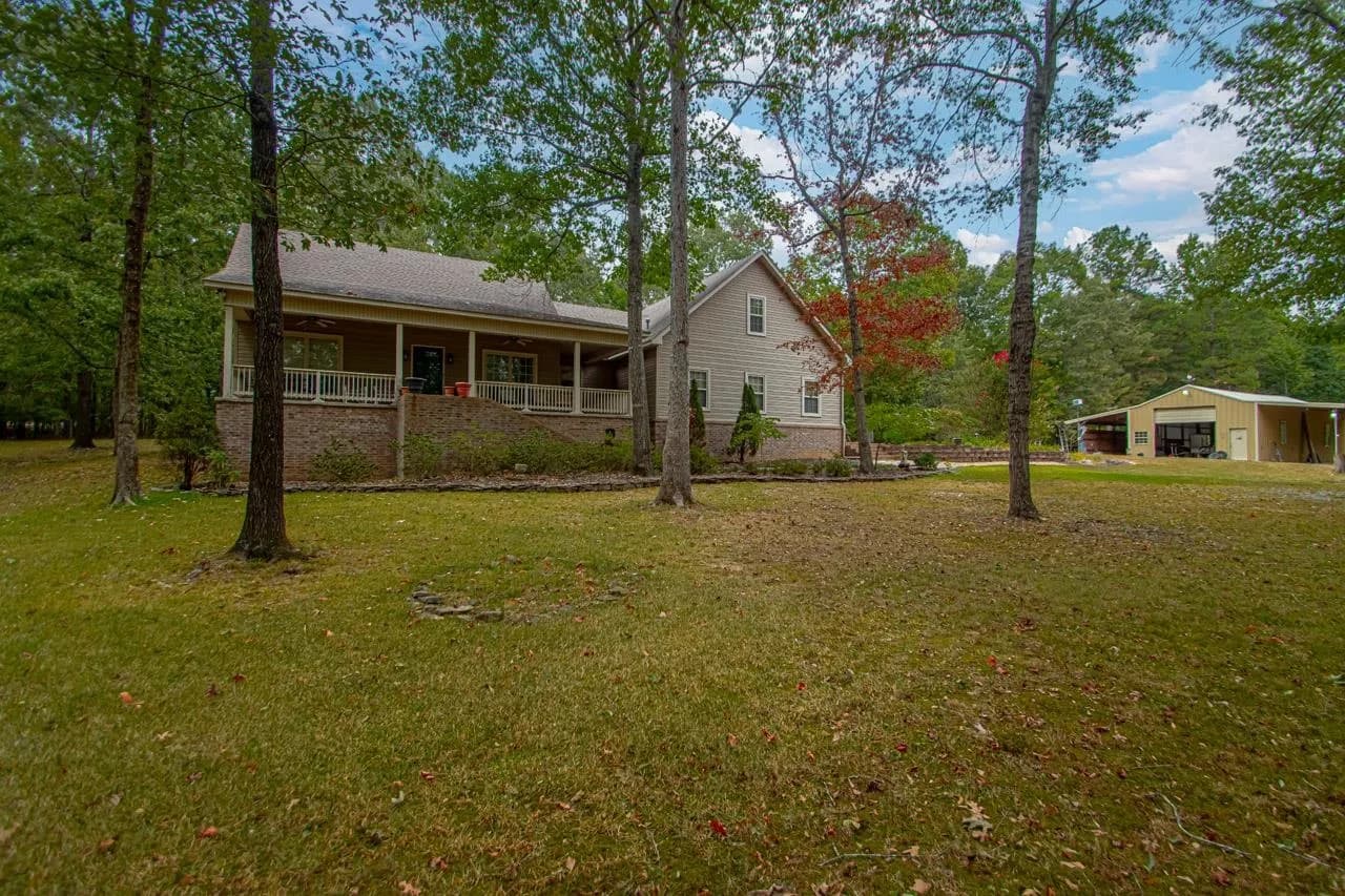 Property at 1038  Hillsboro circle - Image 4