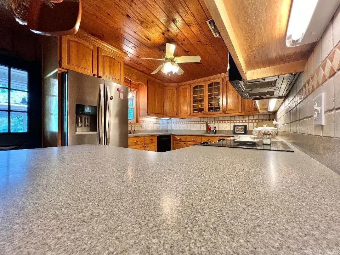 Property at 825  Autumn hills - Image 28