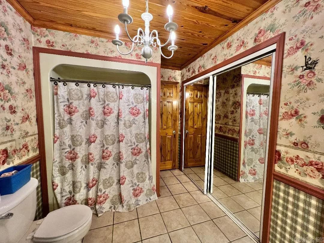 Property at 825  Autumn hills - Image 45