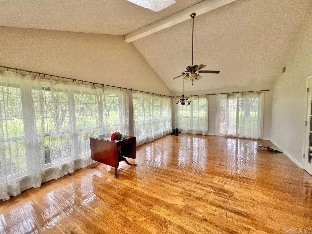 Property at 825  Autumn hills - Image 47