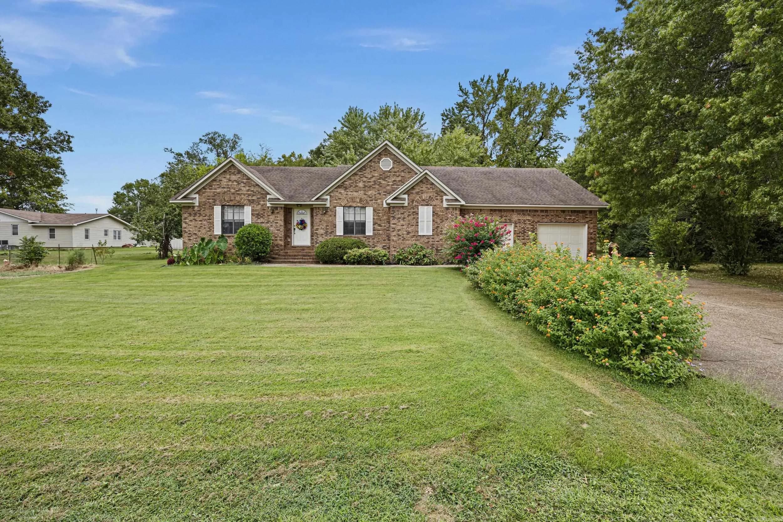 Property at 1014 E 19th - Image 1