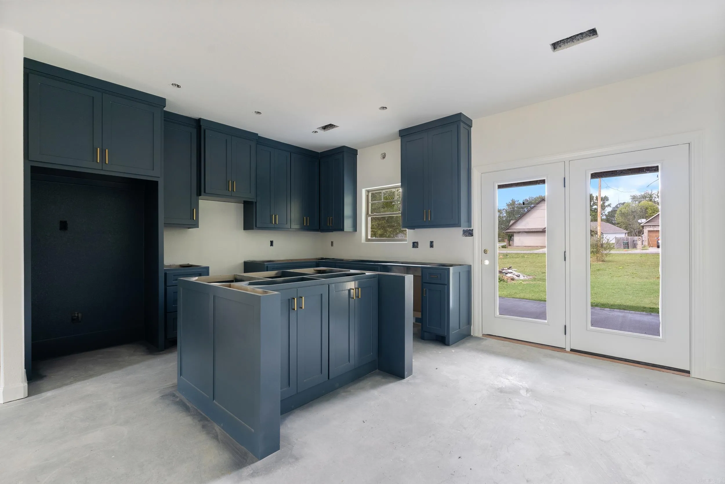 Property at 1208 W Eighth - Image 10