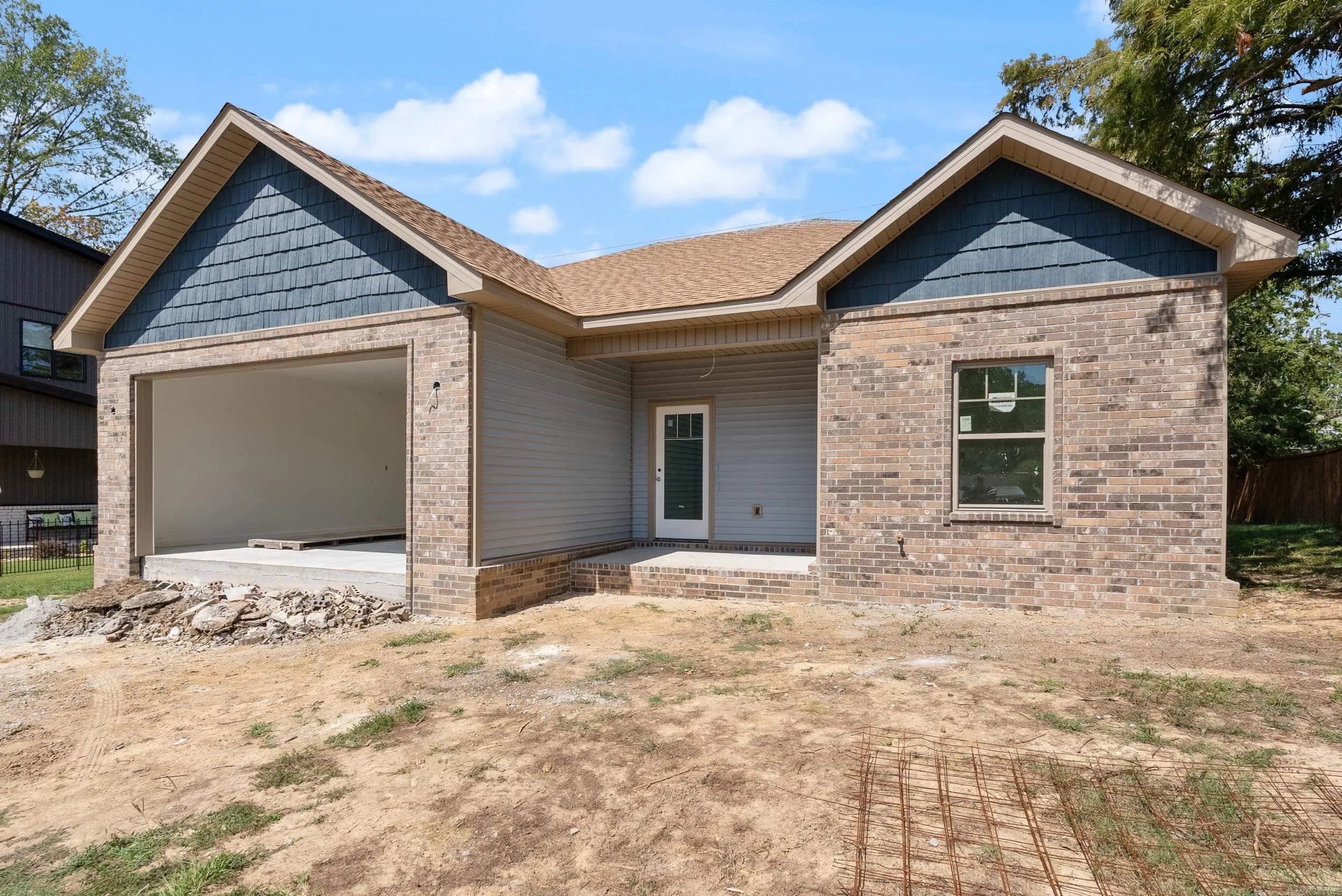 Property at 1208 W Eighth - Image 4
