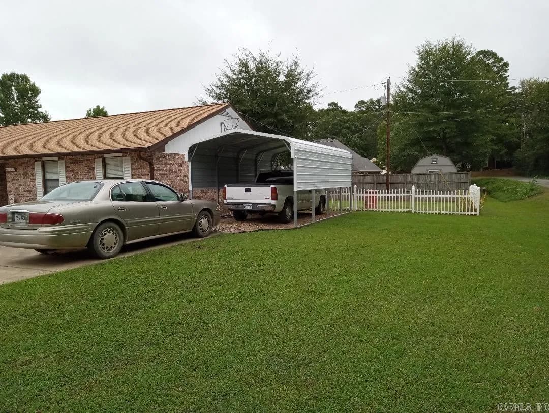 Property at 2804  Jerry lee - Image 5
