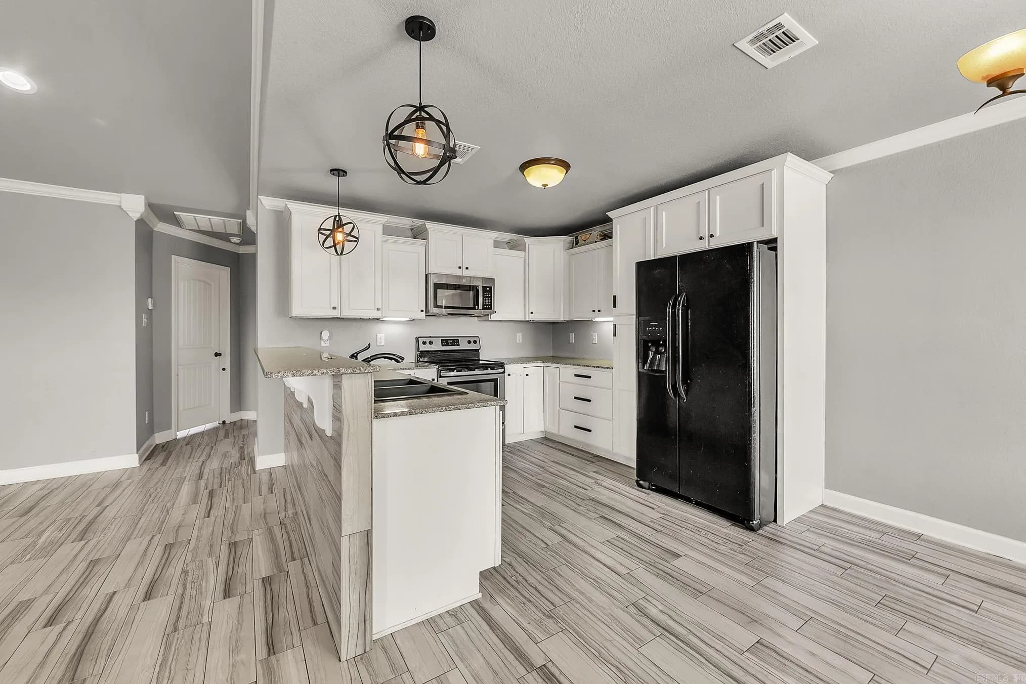 Property at 12  Birchwood - Image 10