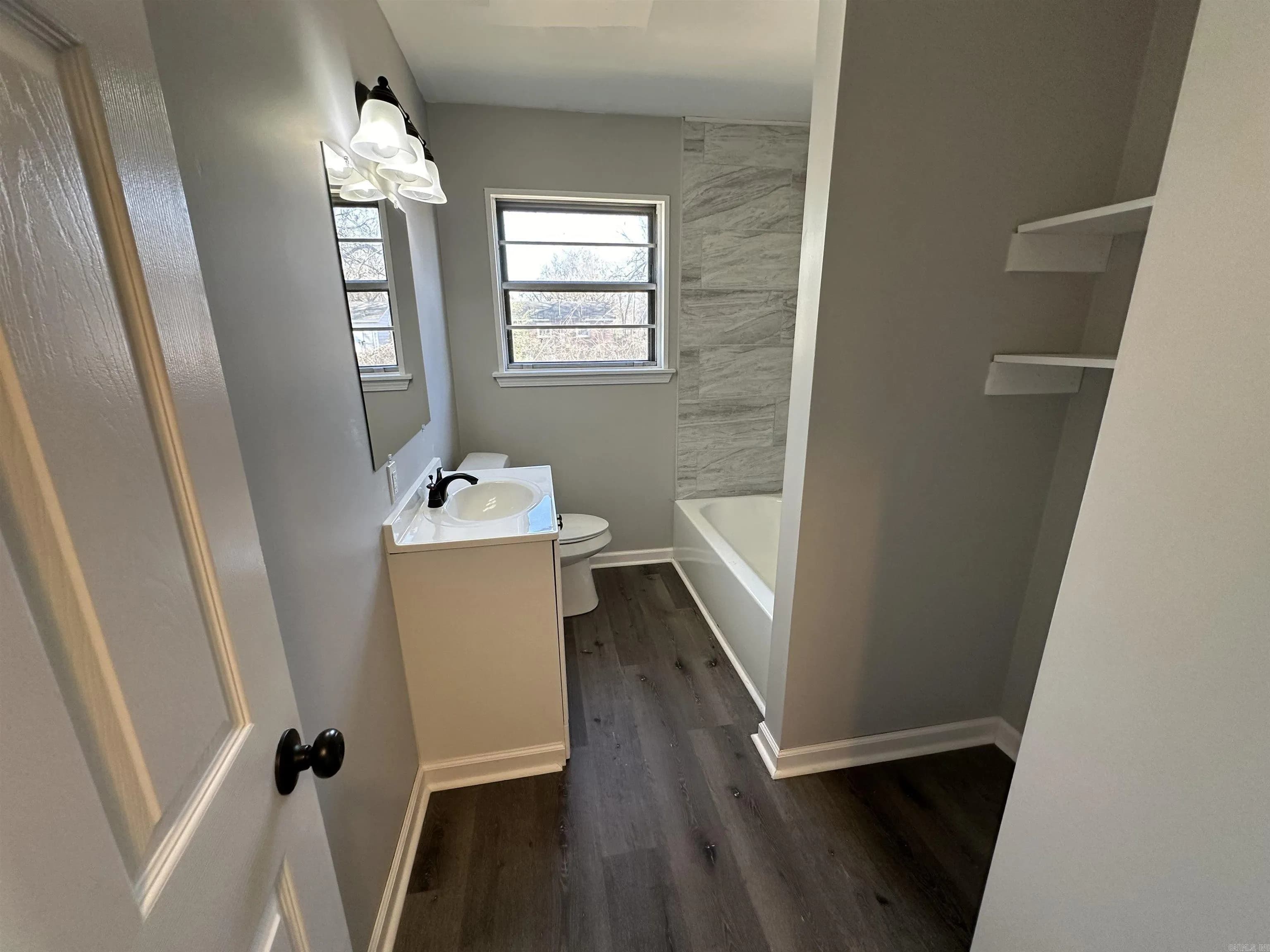 Property at 2901  Bermuda - Image 13