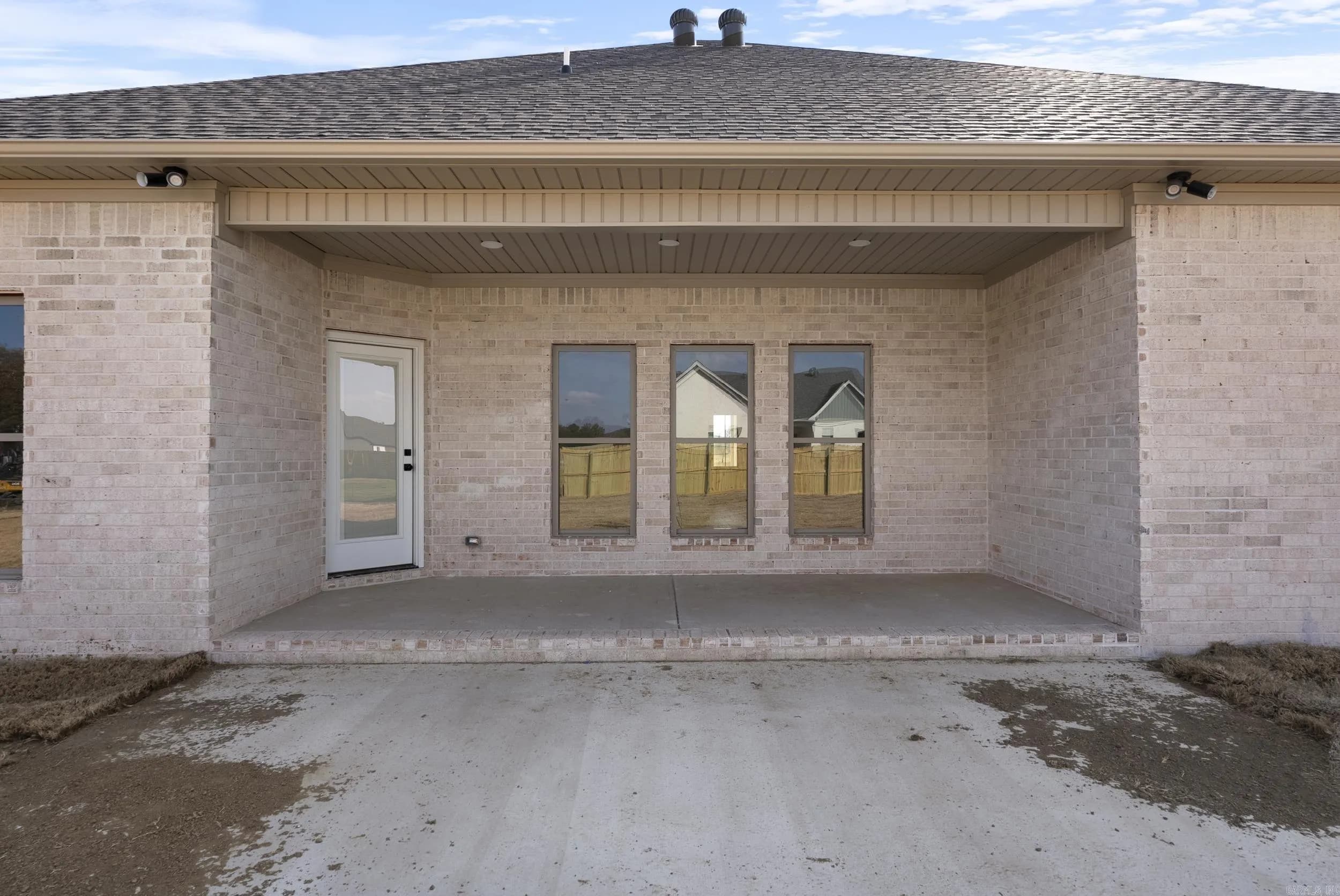 Property at 25  Dandelion - Image 37