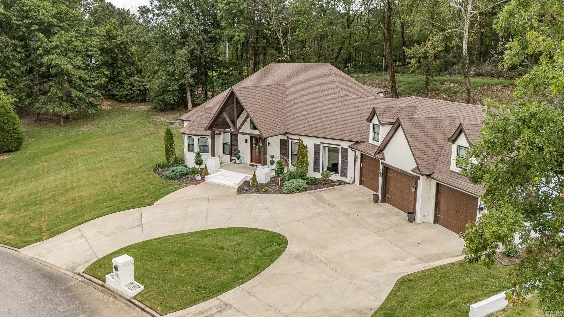 Property at 112  Cypress pointe dr - Image 3