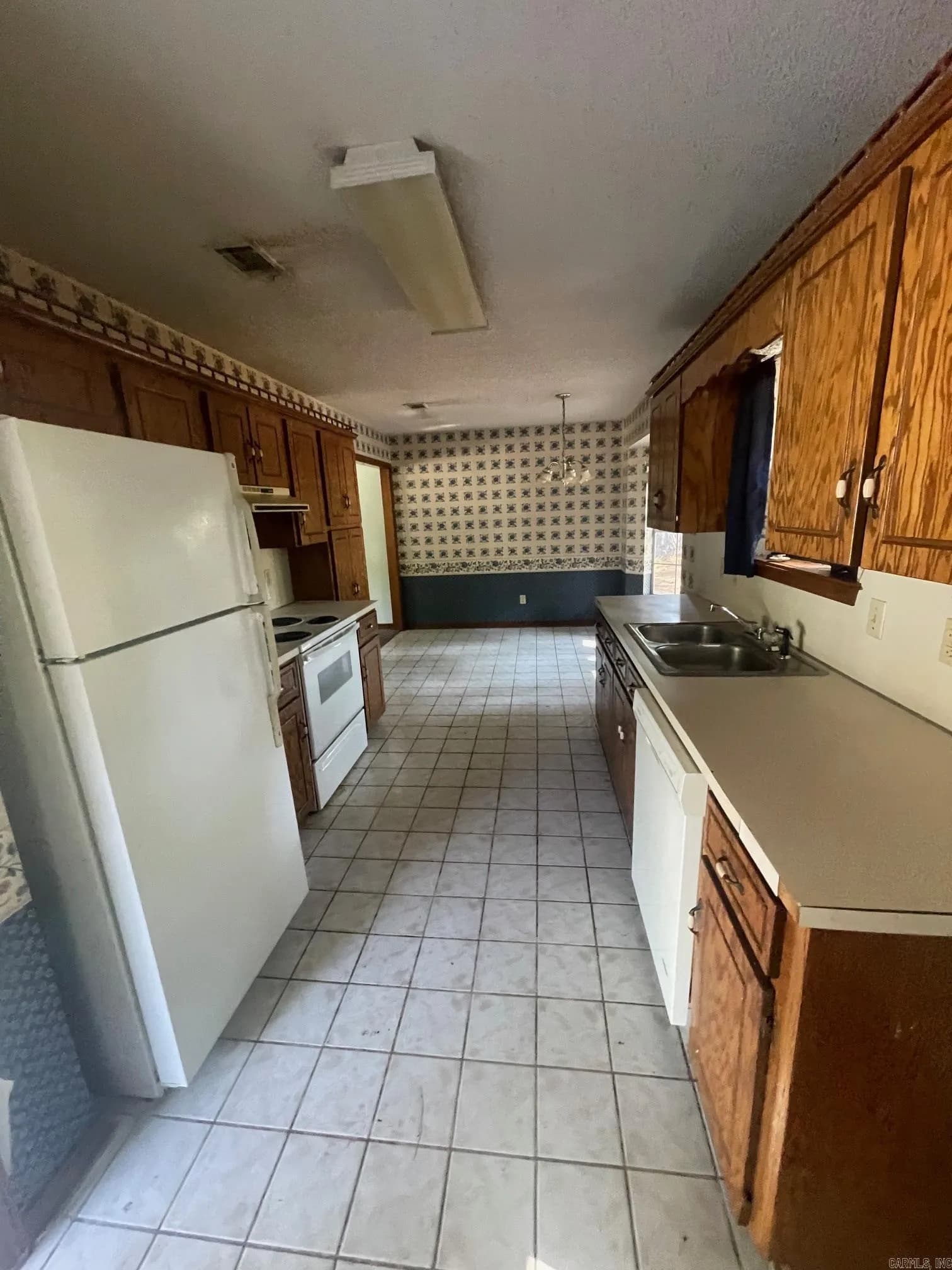 Property at 15  Knollwood - Image 2
