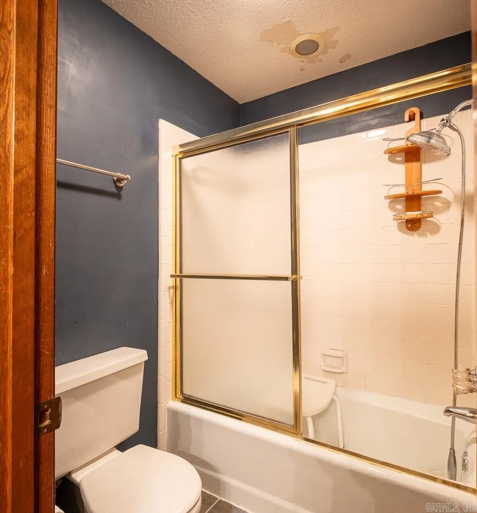 Property at 2  Woodlore - Image 23