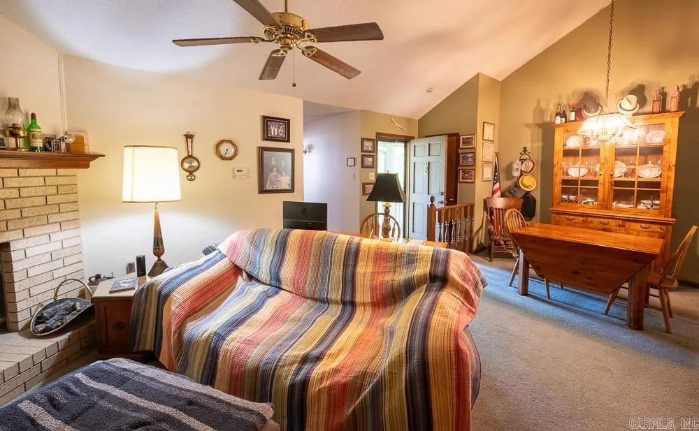 Property at 2  Woodlore - Image 5