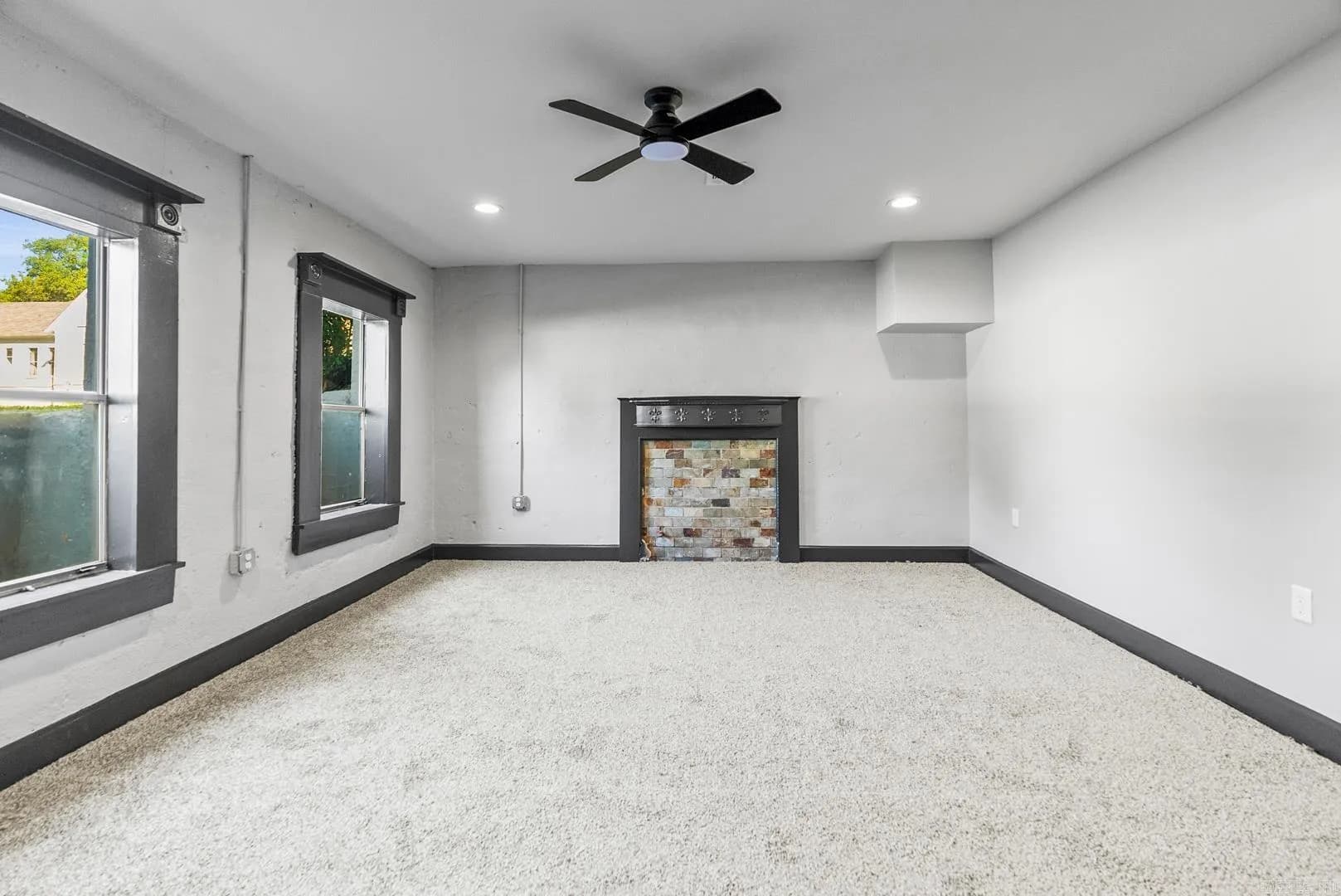 Property at 923 W Charles bussey - Image 46