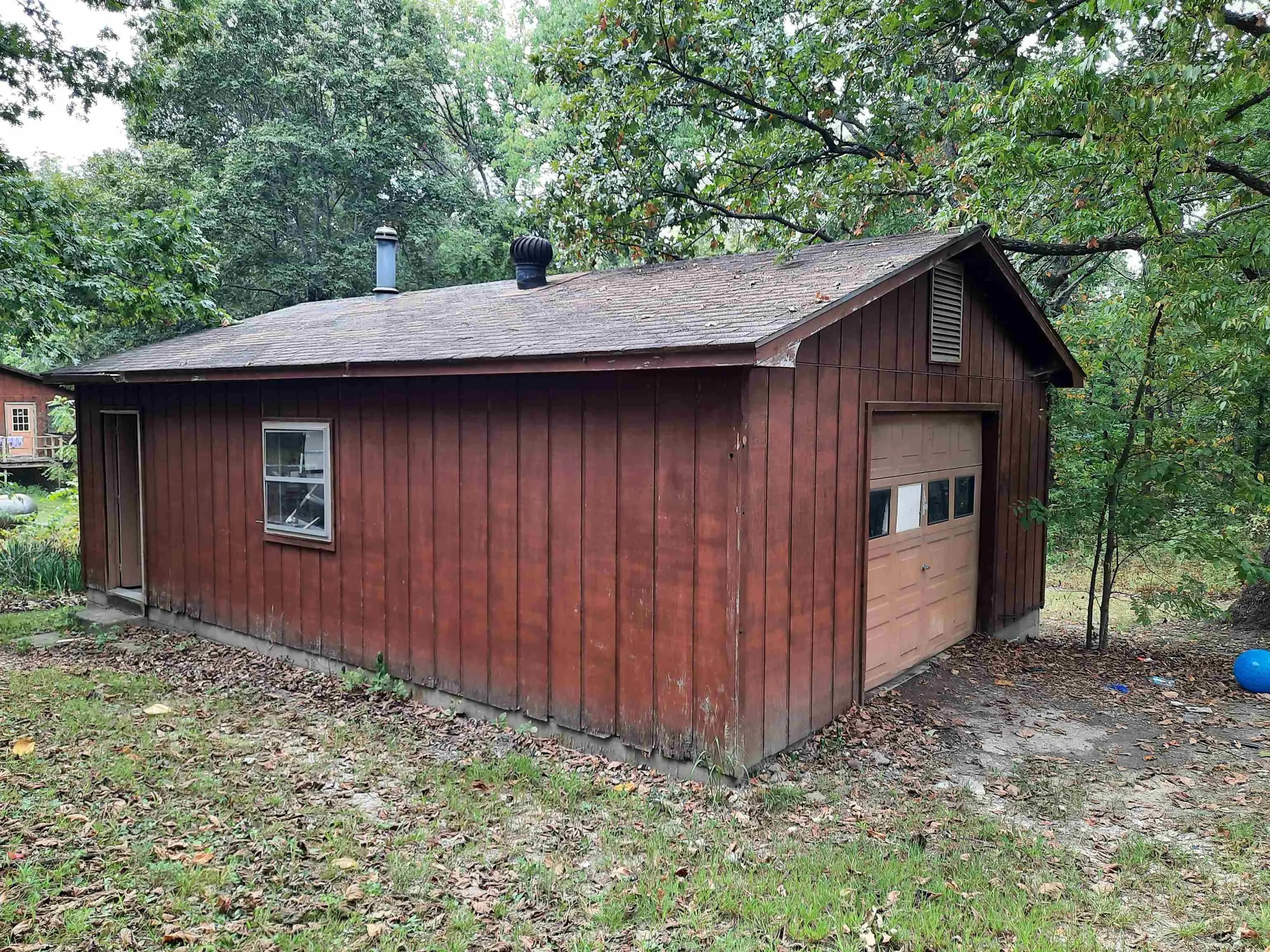 Property at 1782  Blue mountain - Image 15