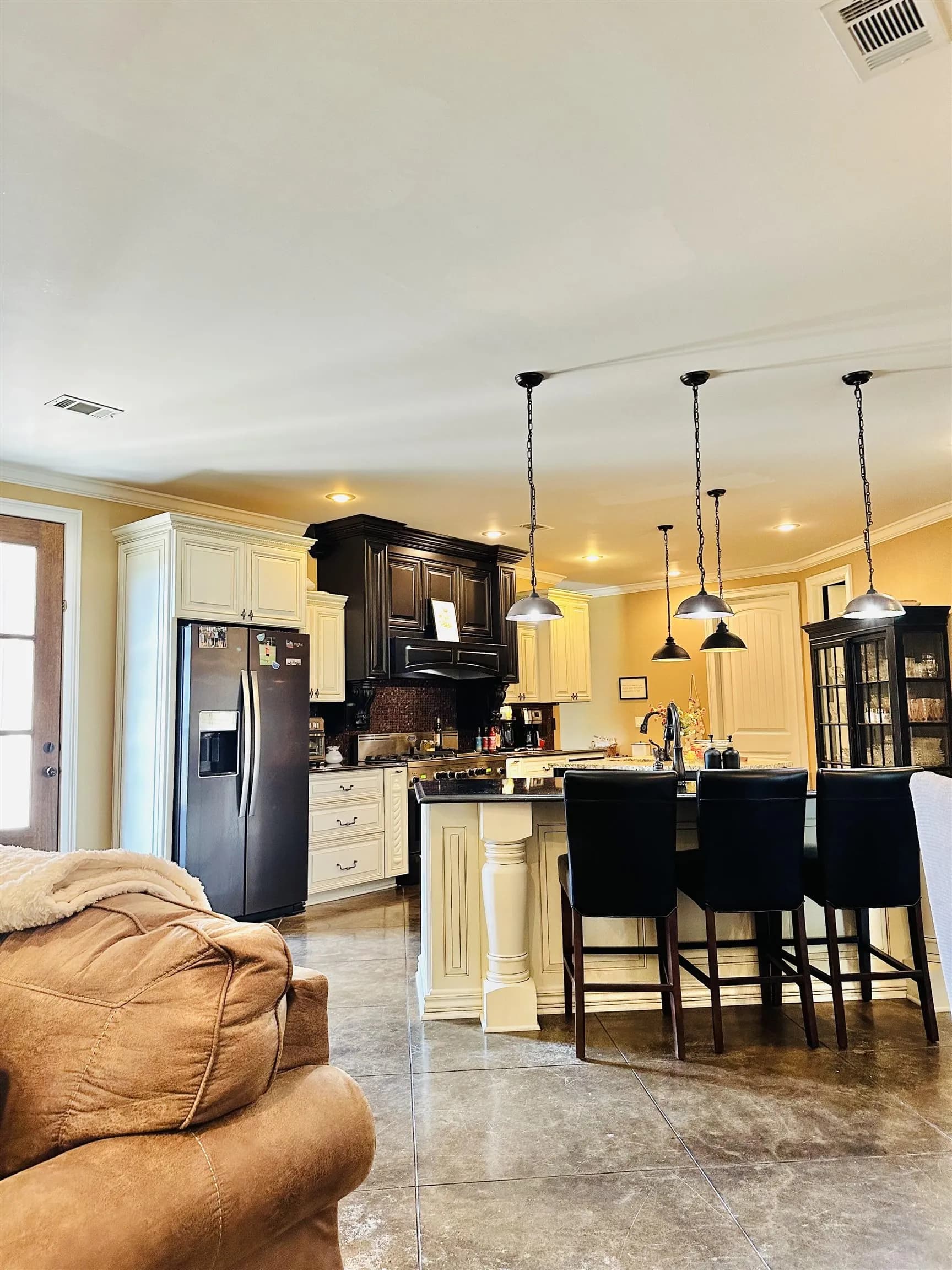 Property at 124  Charleston - Image 13
