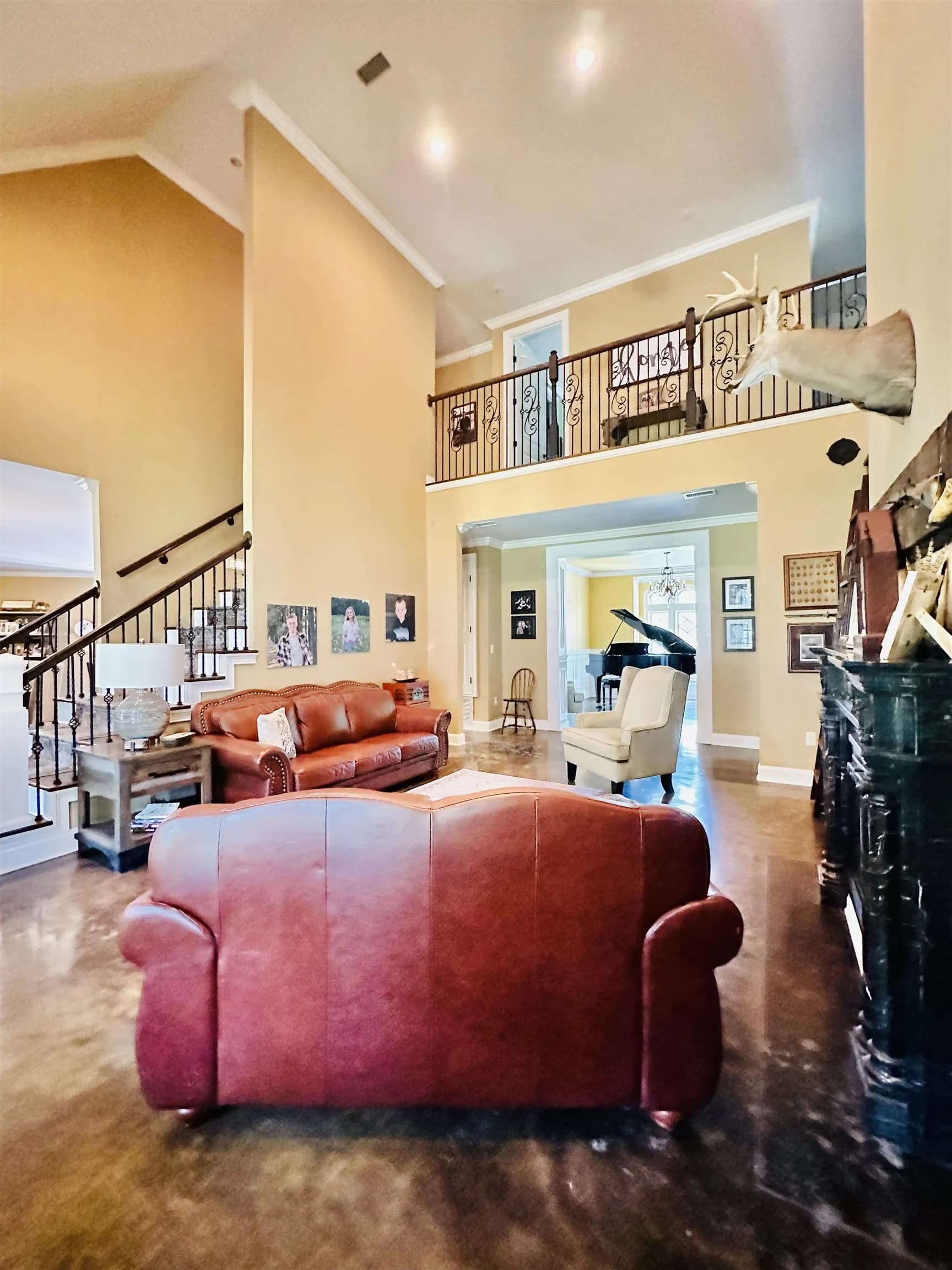 Property at 124  Charleston - Image 16