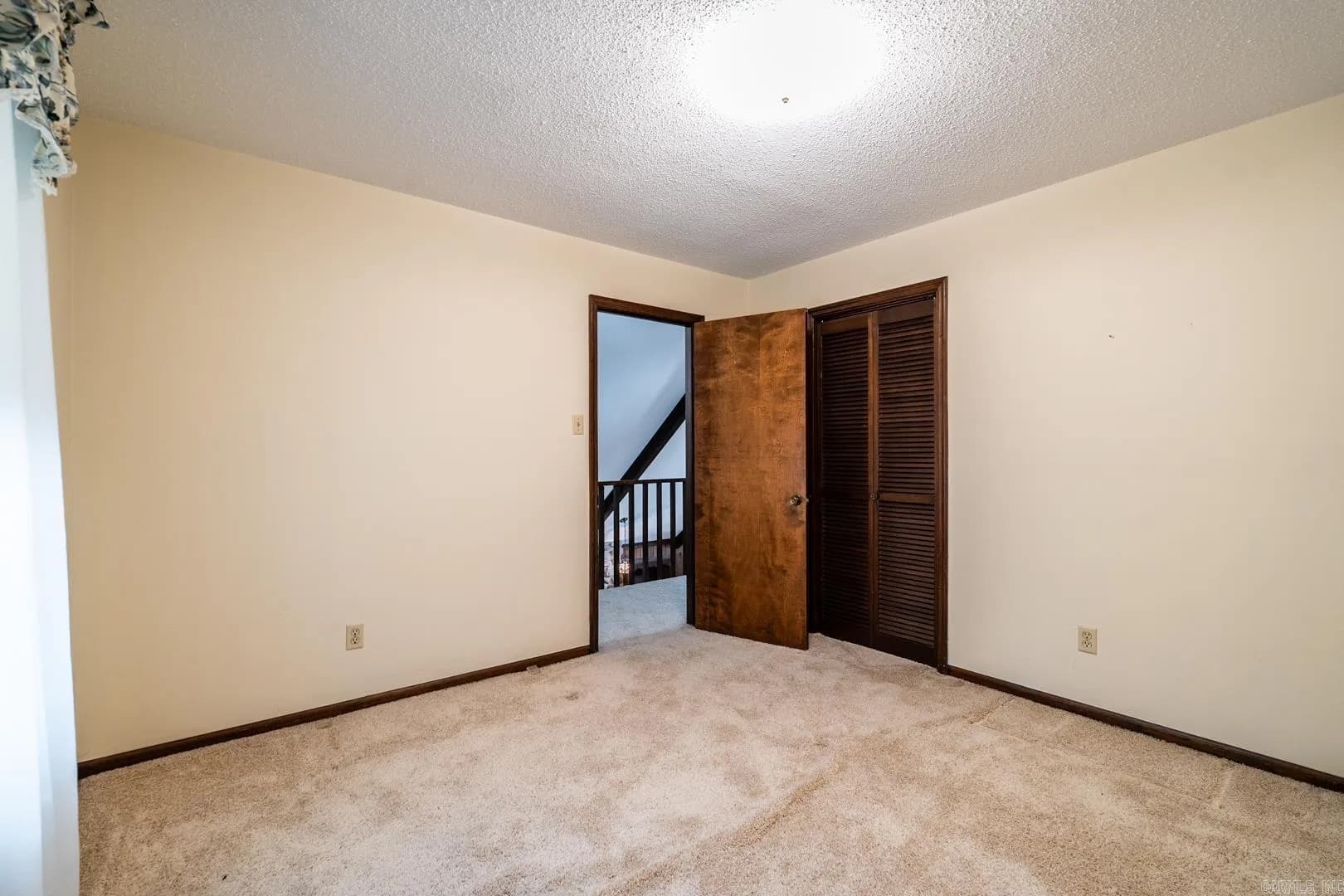 Property at 1303  Florida - Image 26