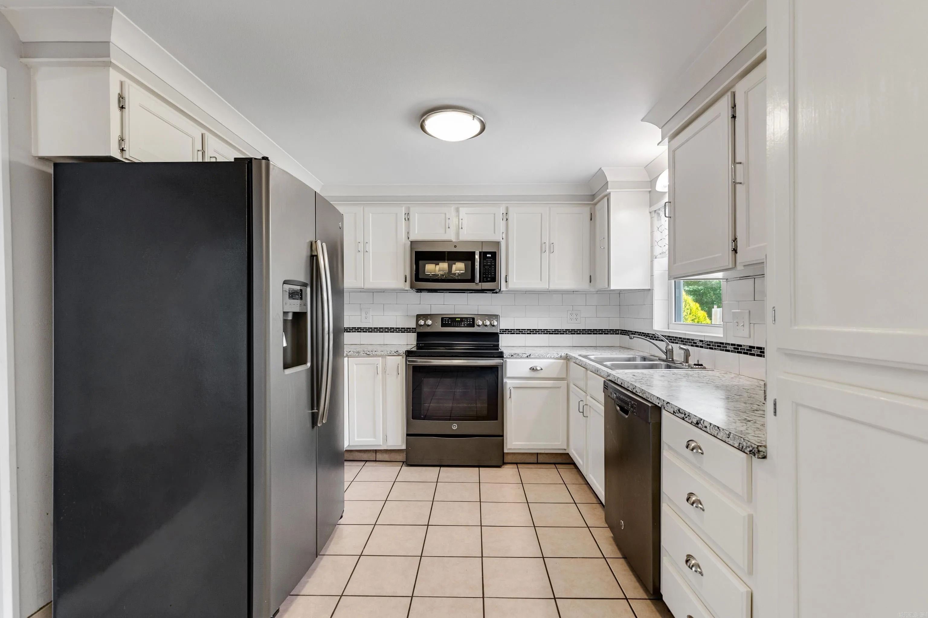 Property at 9309  Zuber - Image 76
