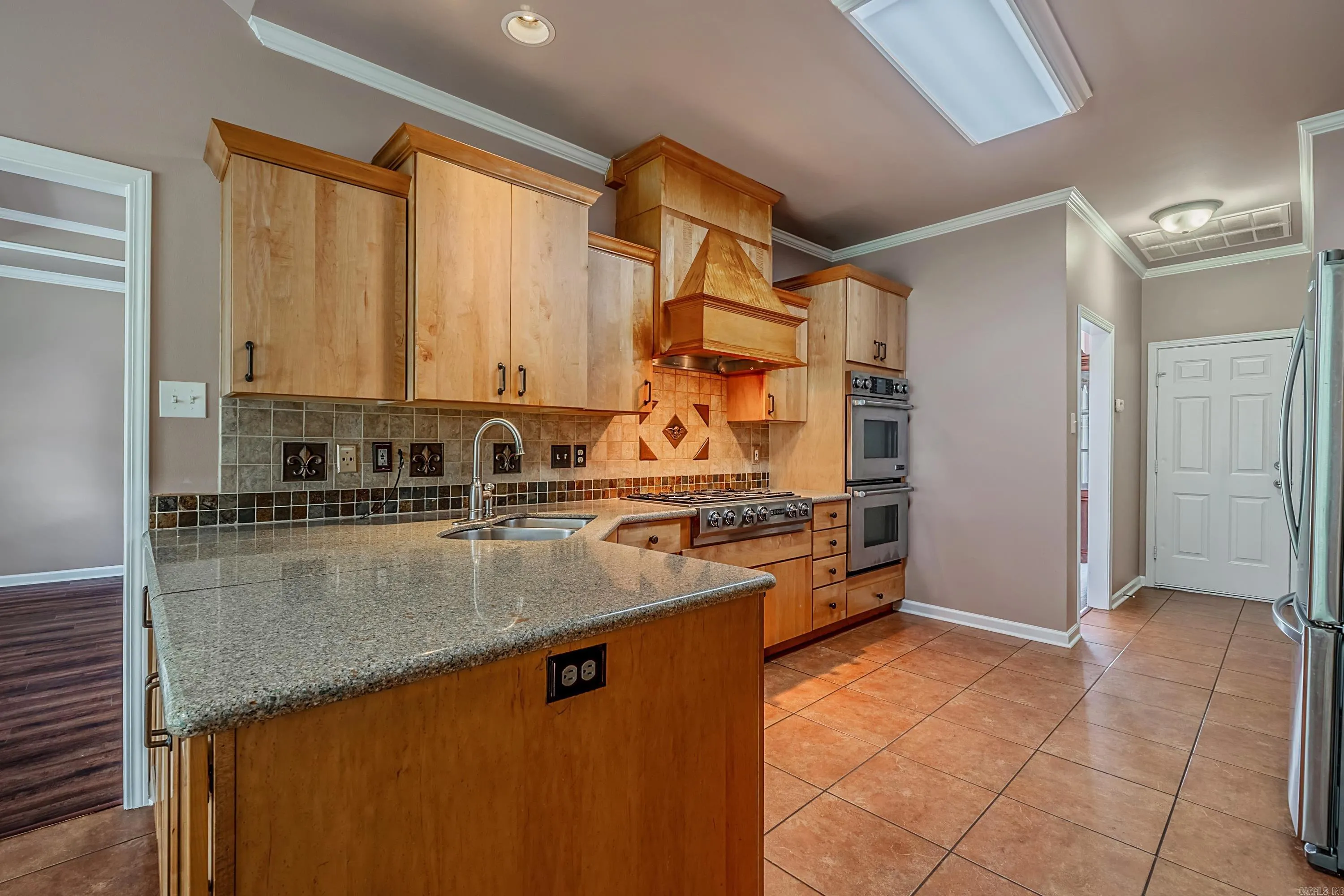 Property at 1237  Kierre - Image 14
