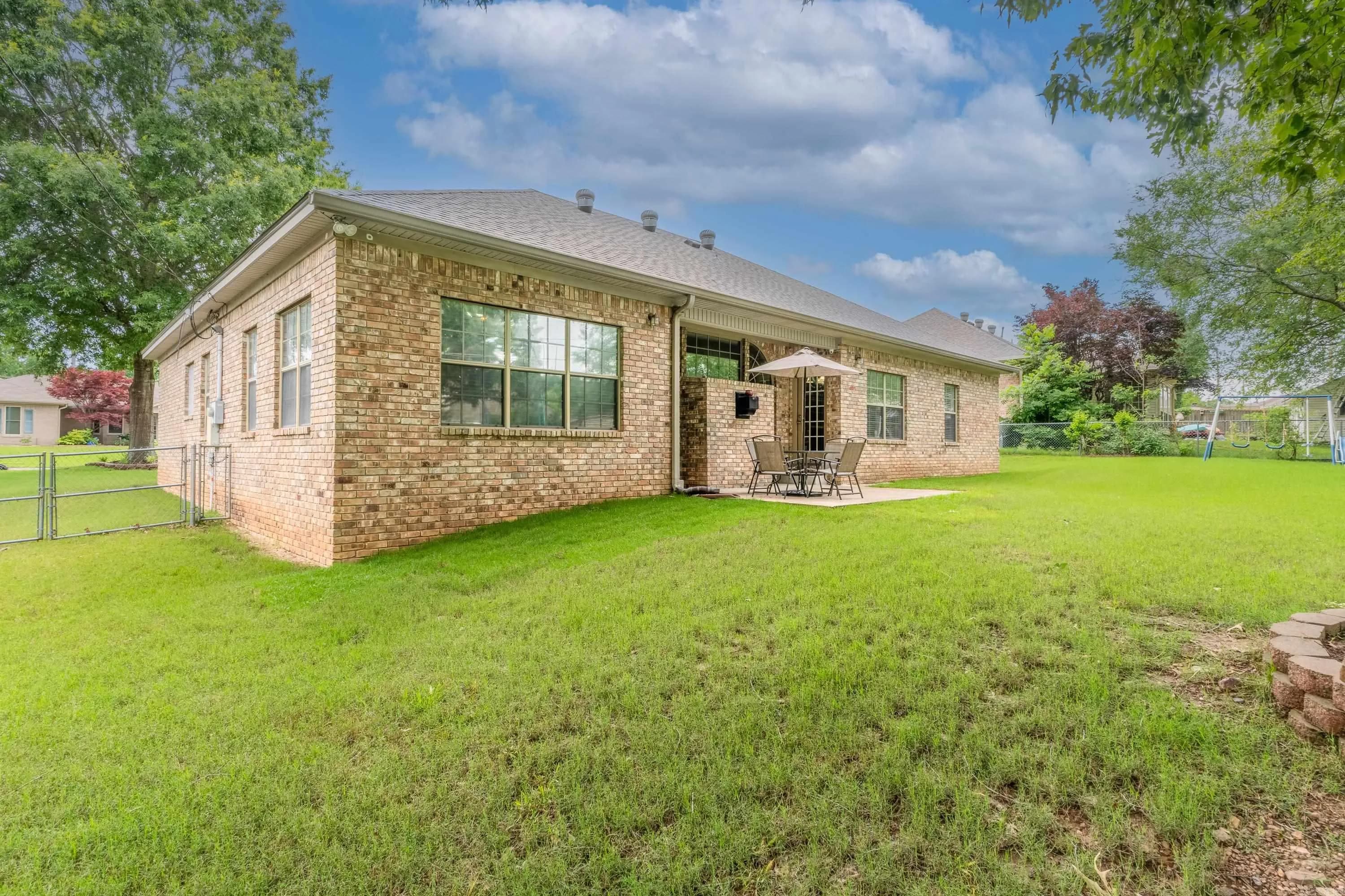 Property at 1237  Kierre - Image 43
