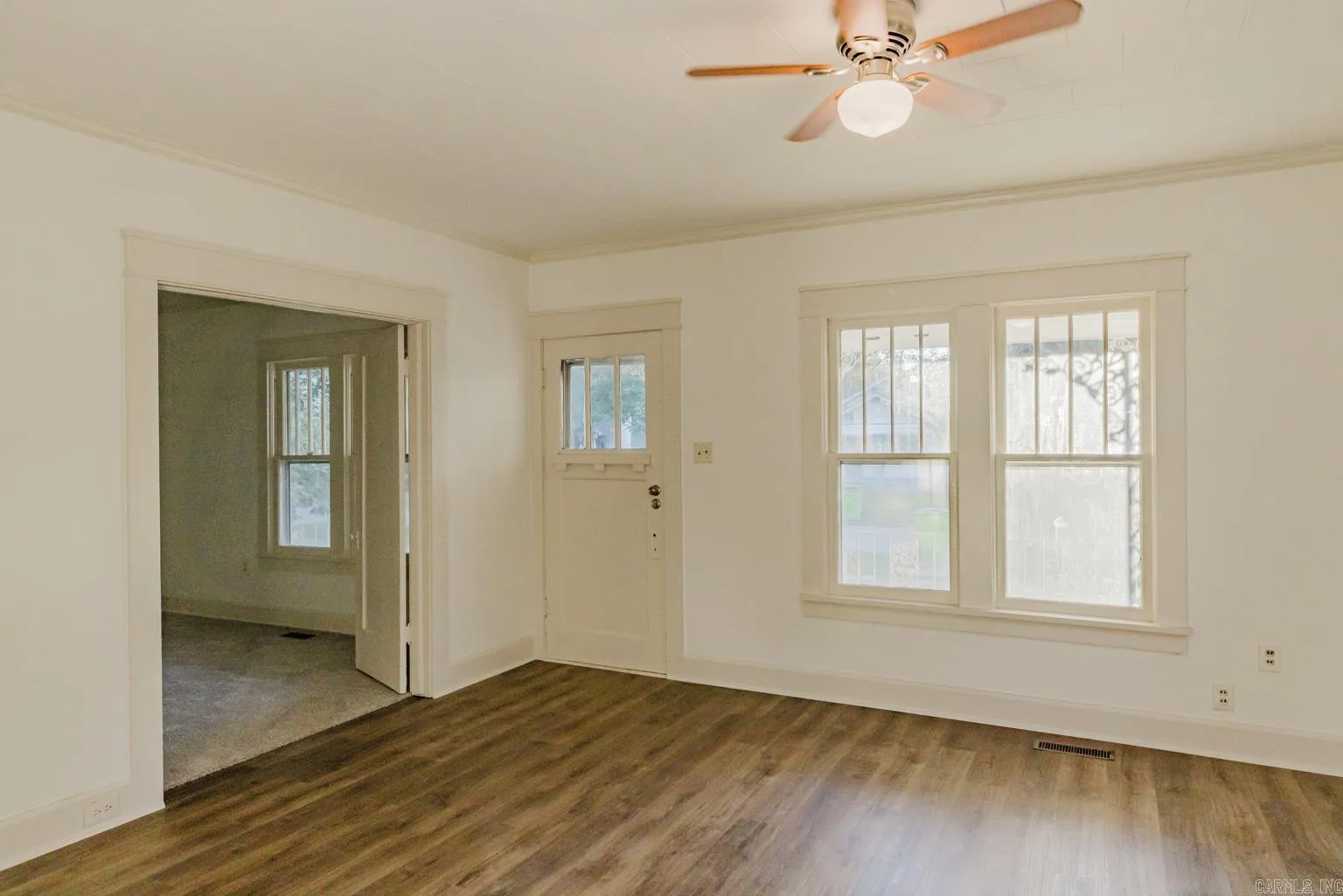 Property at 512  Anna - Image 11