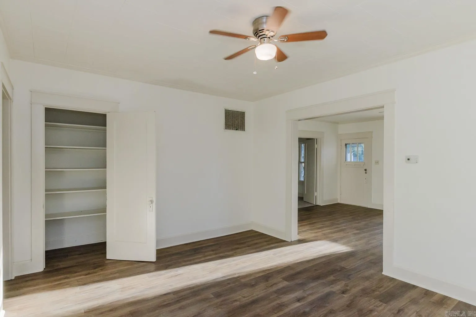 Property at 512  Anna - Image 14
