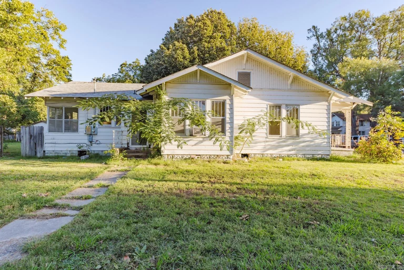 Property at 512  Anna - Image 5