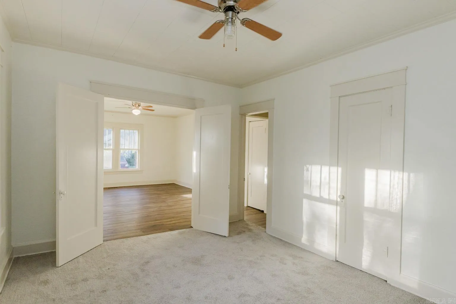 Property at 512  Anna - Image 22