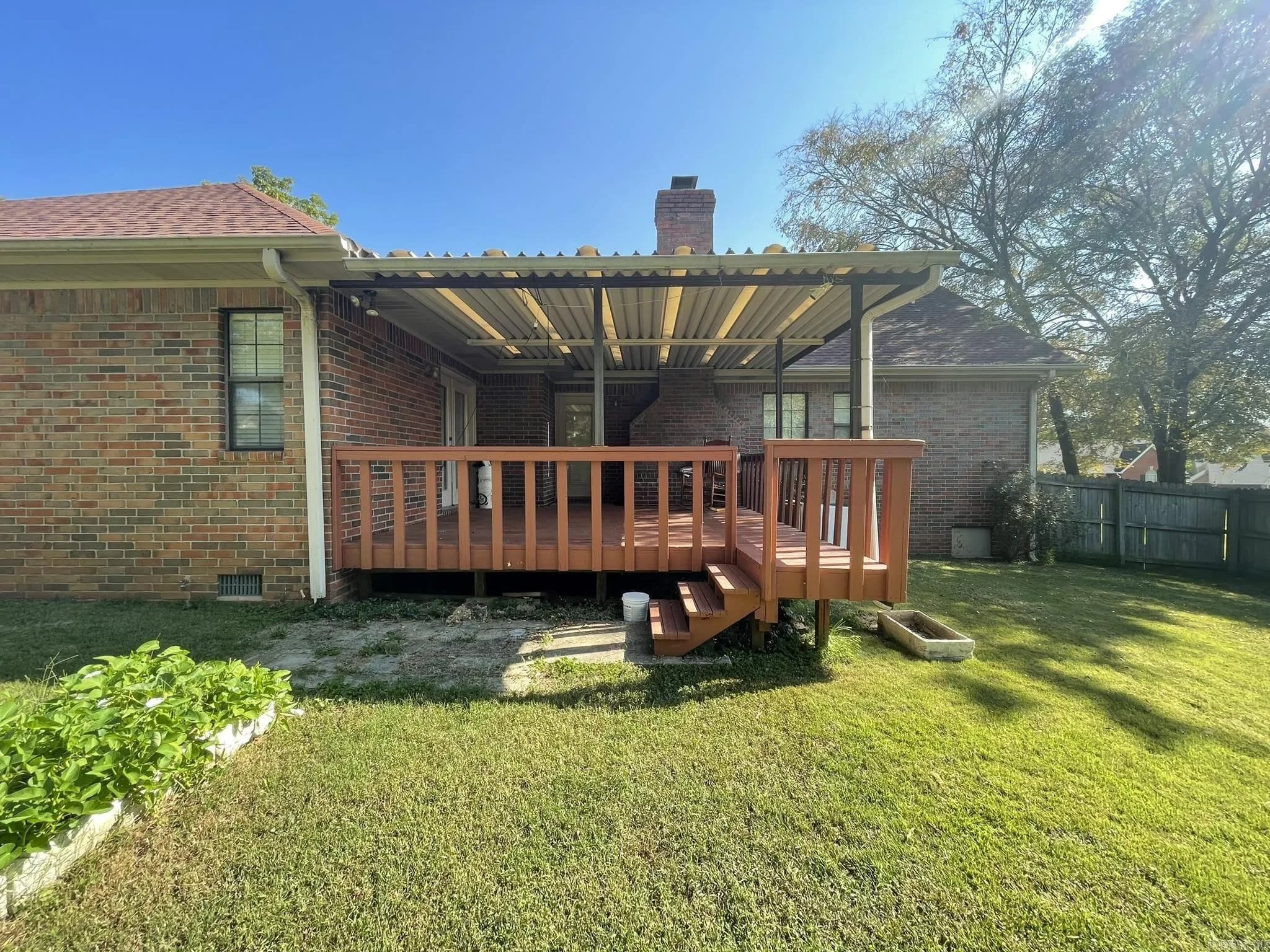 Property at 611  Live oak drive - Image 25