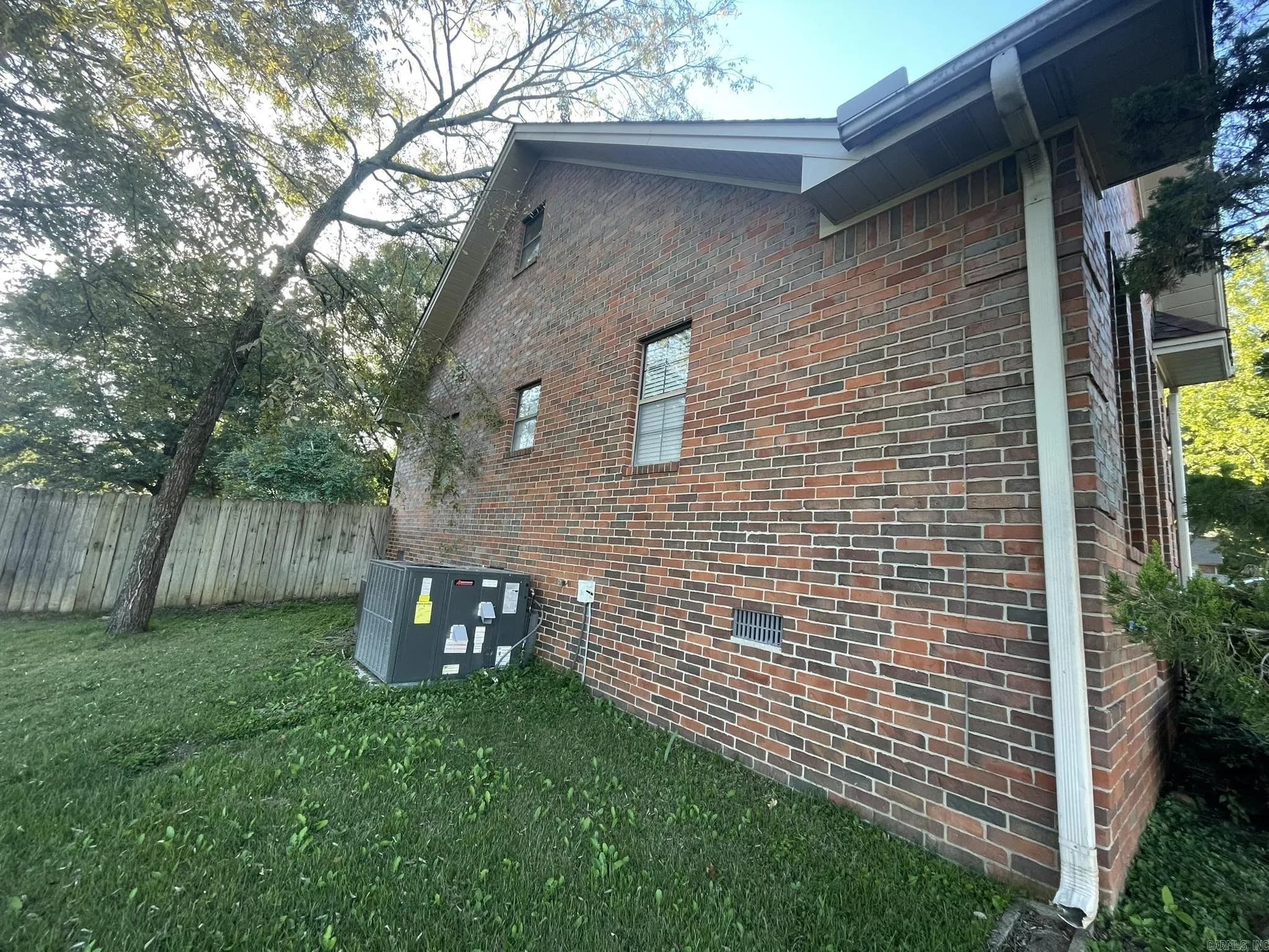 Property at 611  Live oak drive - Image 29