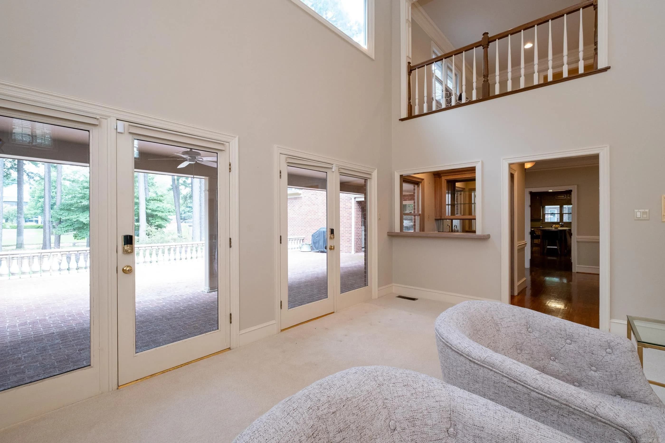 Property at 100  Hickory creek - Image 10