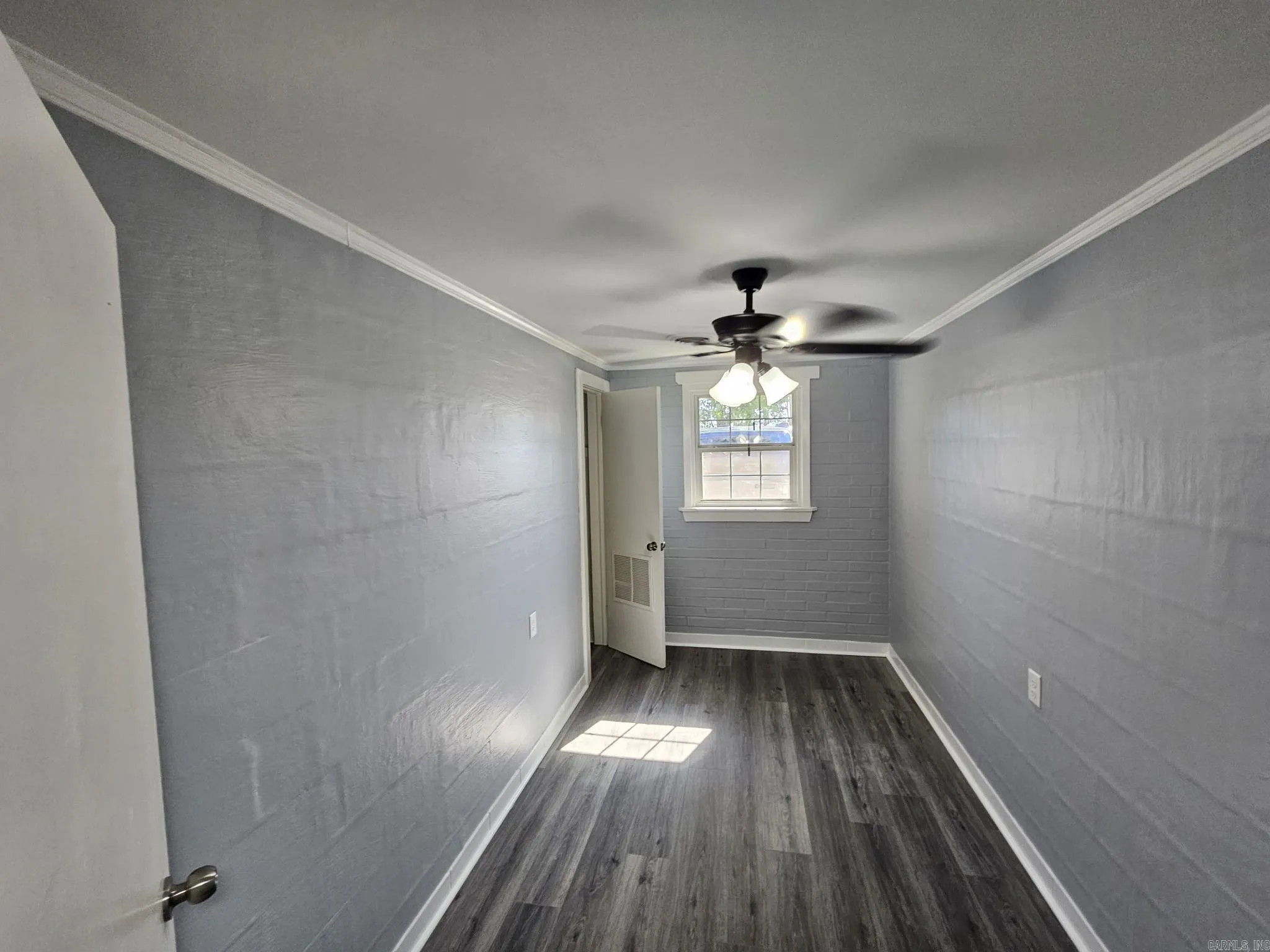 Property at 3000  Main st - Image 6