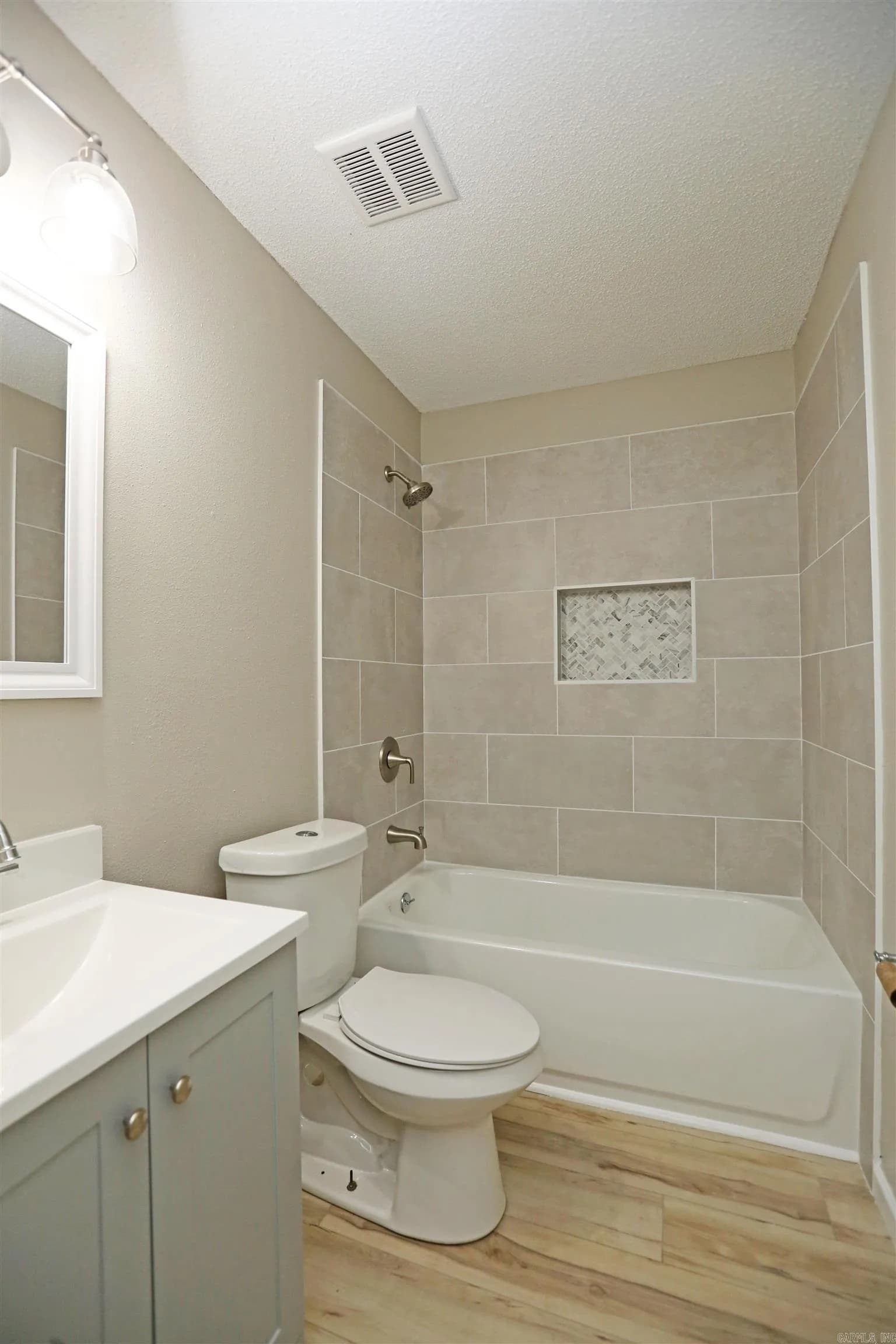 Property at 1808  Fair oak drive - Image 21