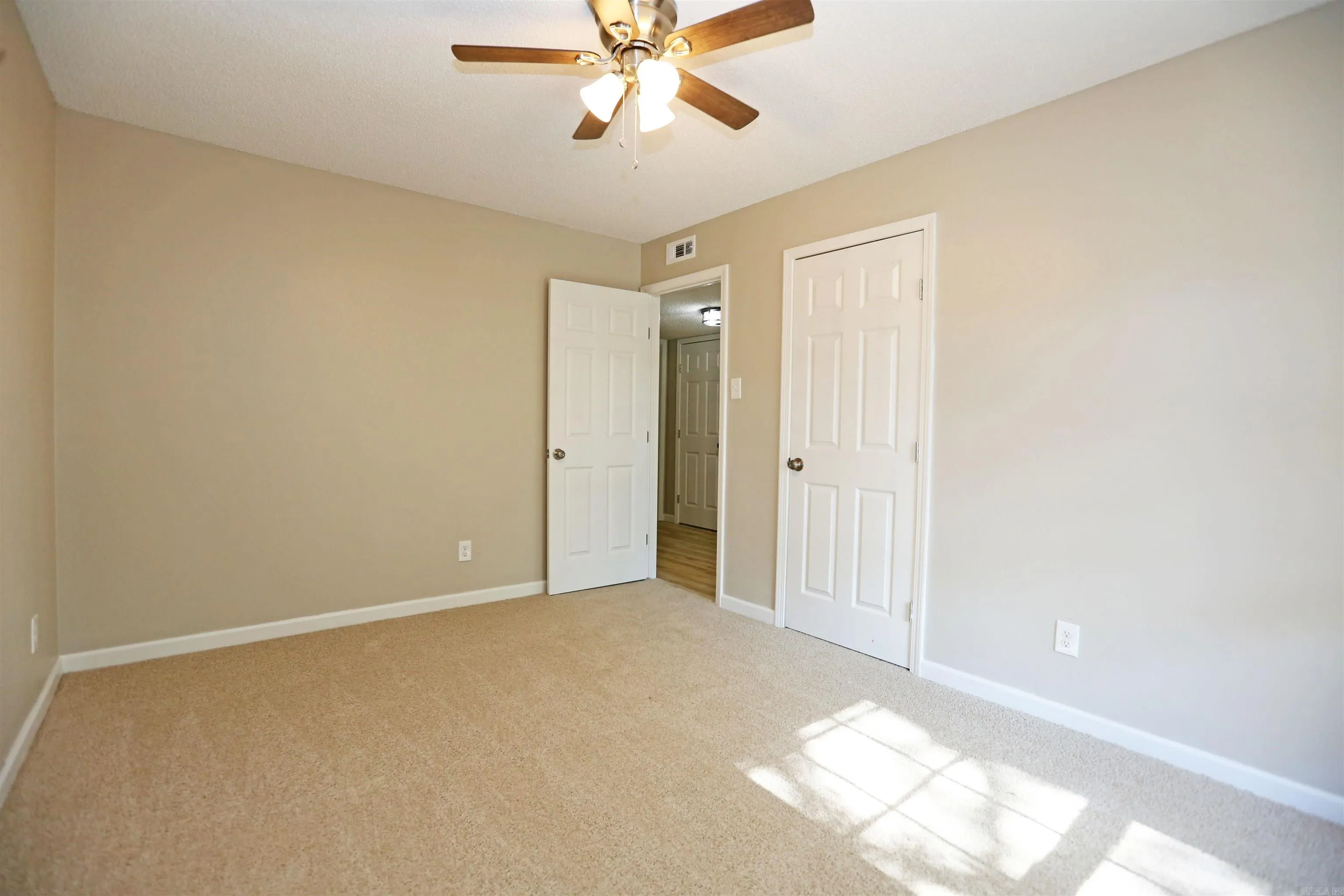 Property at 1808  Fair oak drive - Image 14