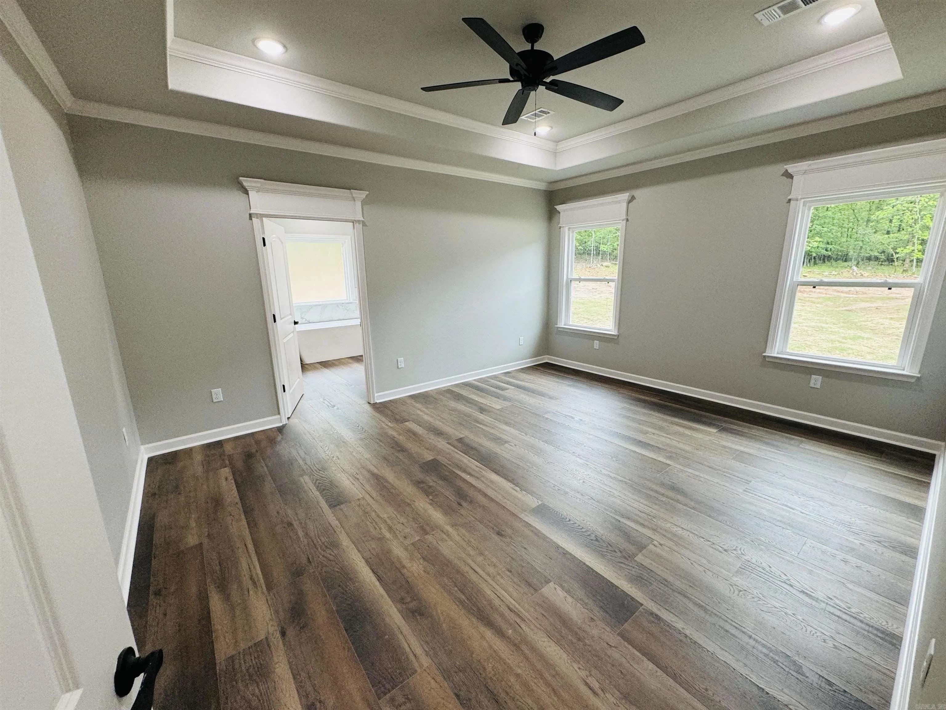 Property at 501  Forest glen - Image 14