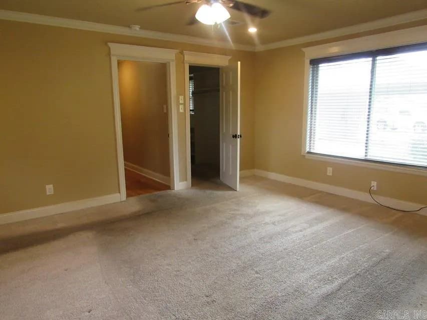 Property at 201 W Palm - Image 13