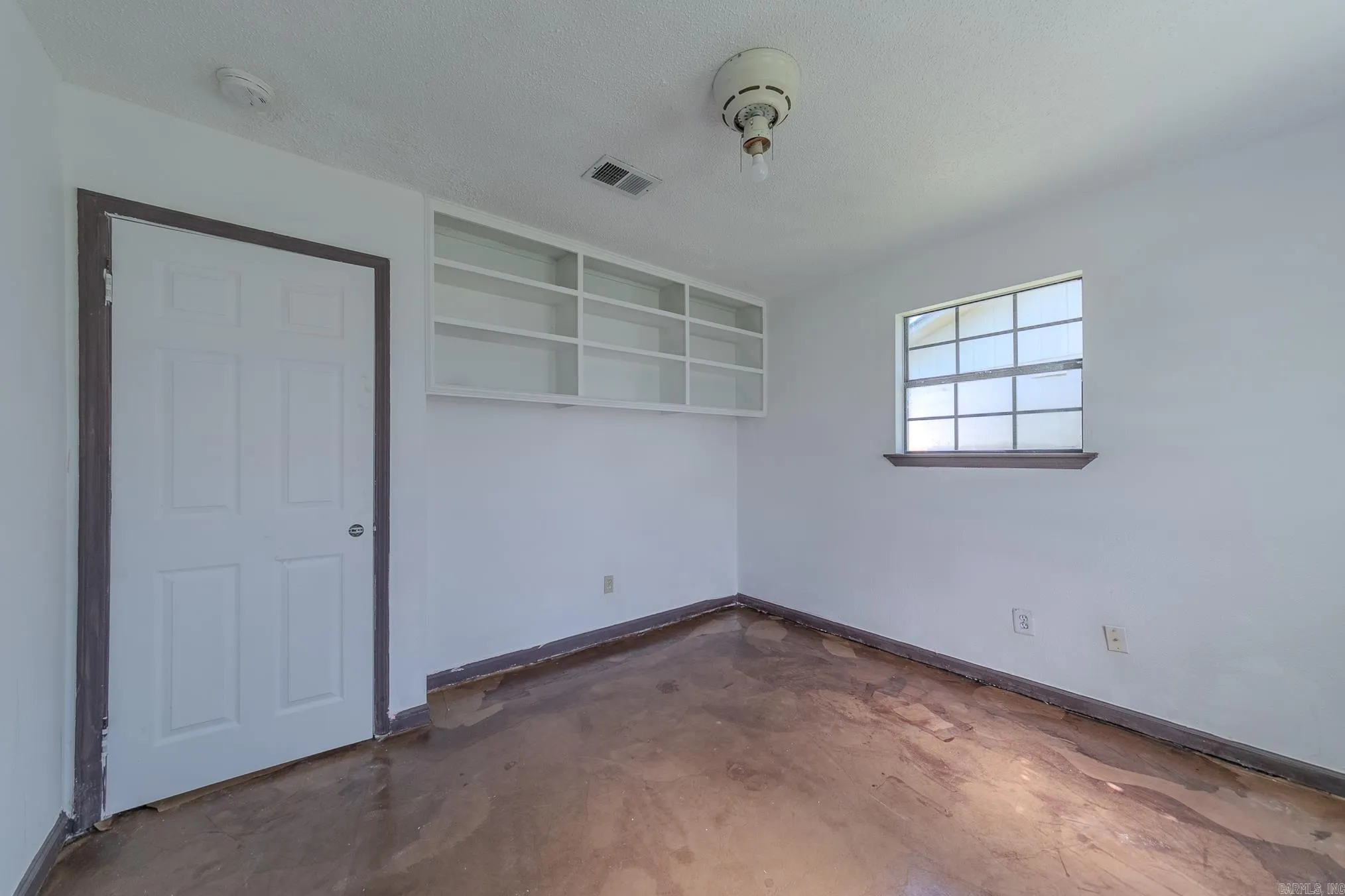 Property at 46  Wright - Image 22