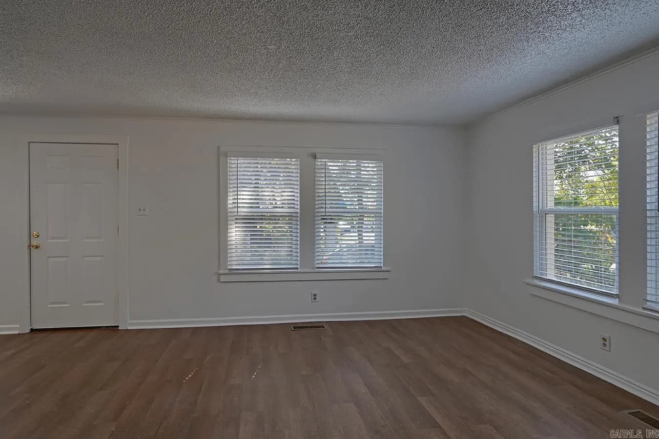 Property at 402  Beard - Image 5