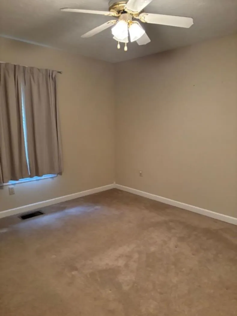Property at 62  Wabash dr. - Image 16