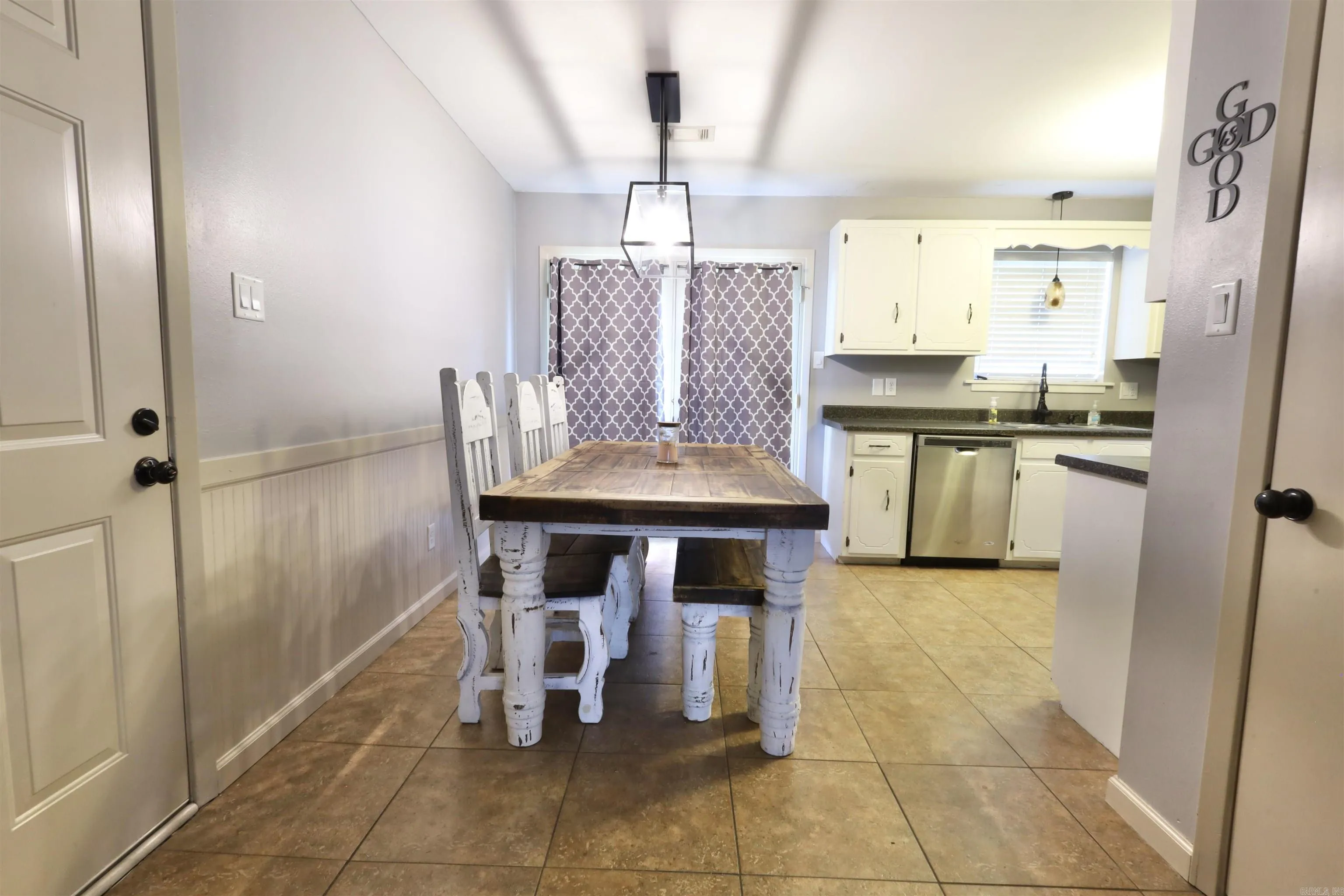 Property at 116  Melody - Image 14