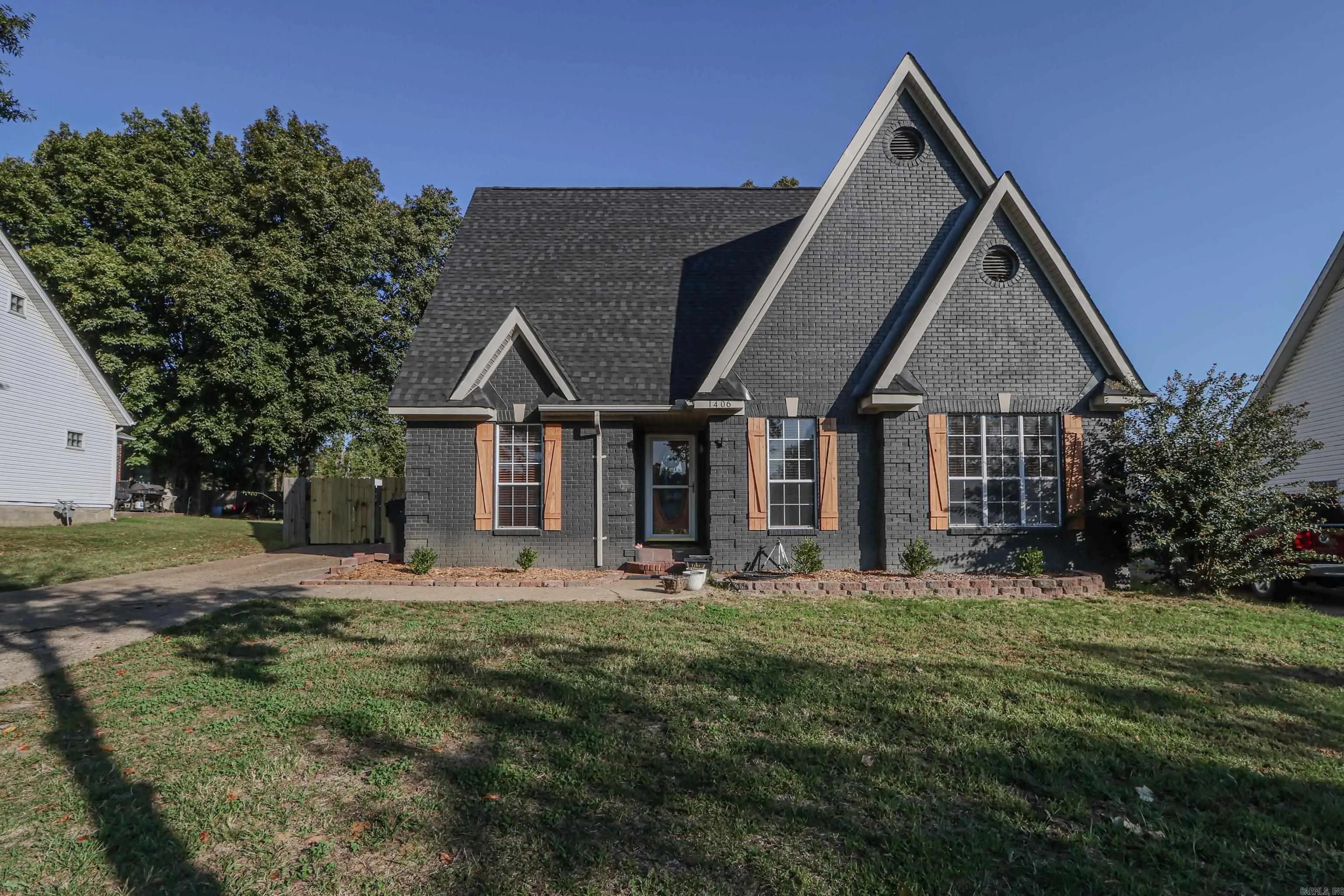 Property at 1406  Golf course - Image 1