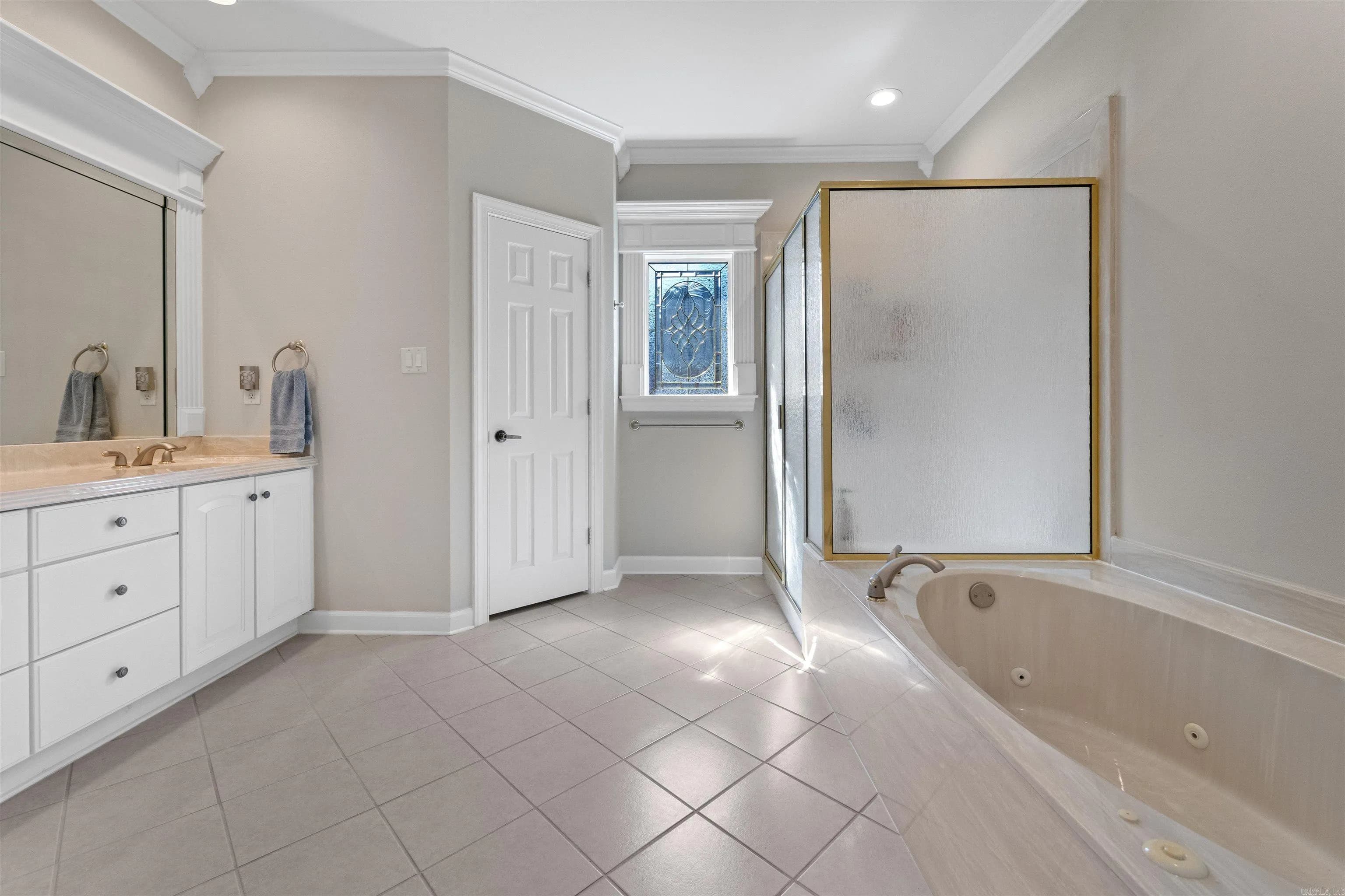 Property at 194  Deauville - Image 26