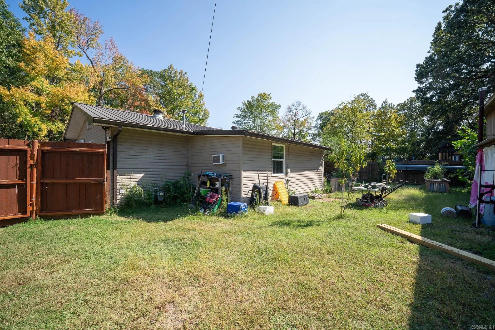 Property at 102  Gum drive - Image 25