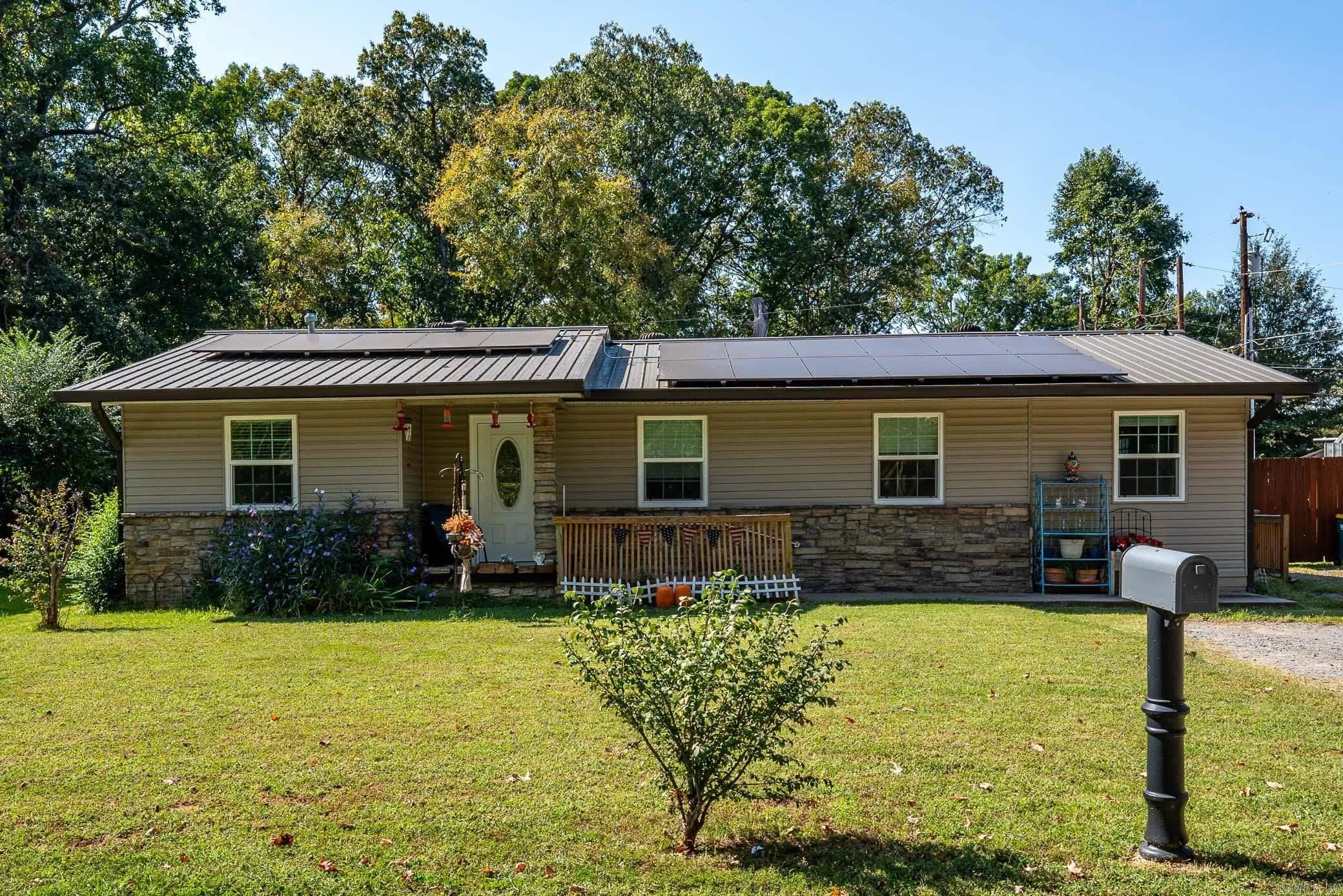Property at 102  Gum drive - Image 2