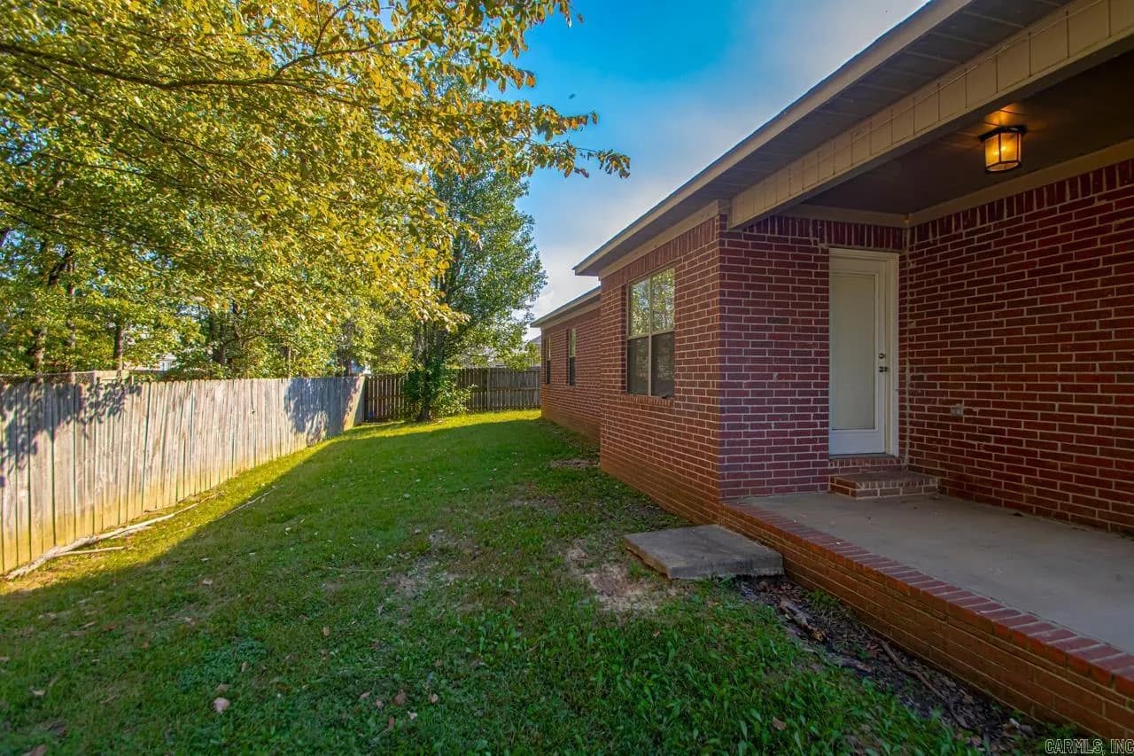 Property at 2406  Palisade - Image 31