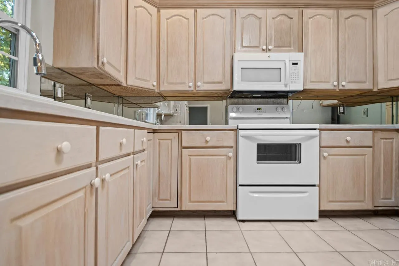 Property at 5301 N Cedar - Image 15